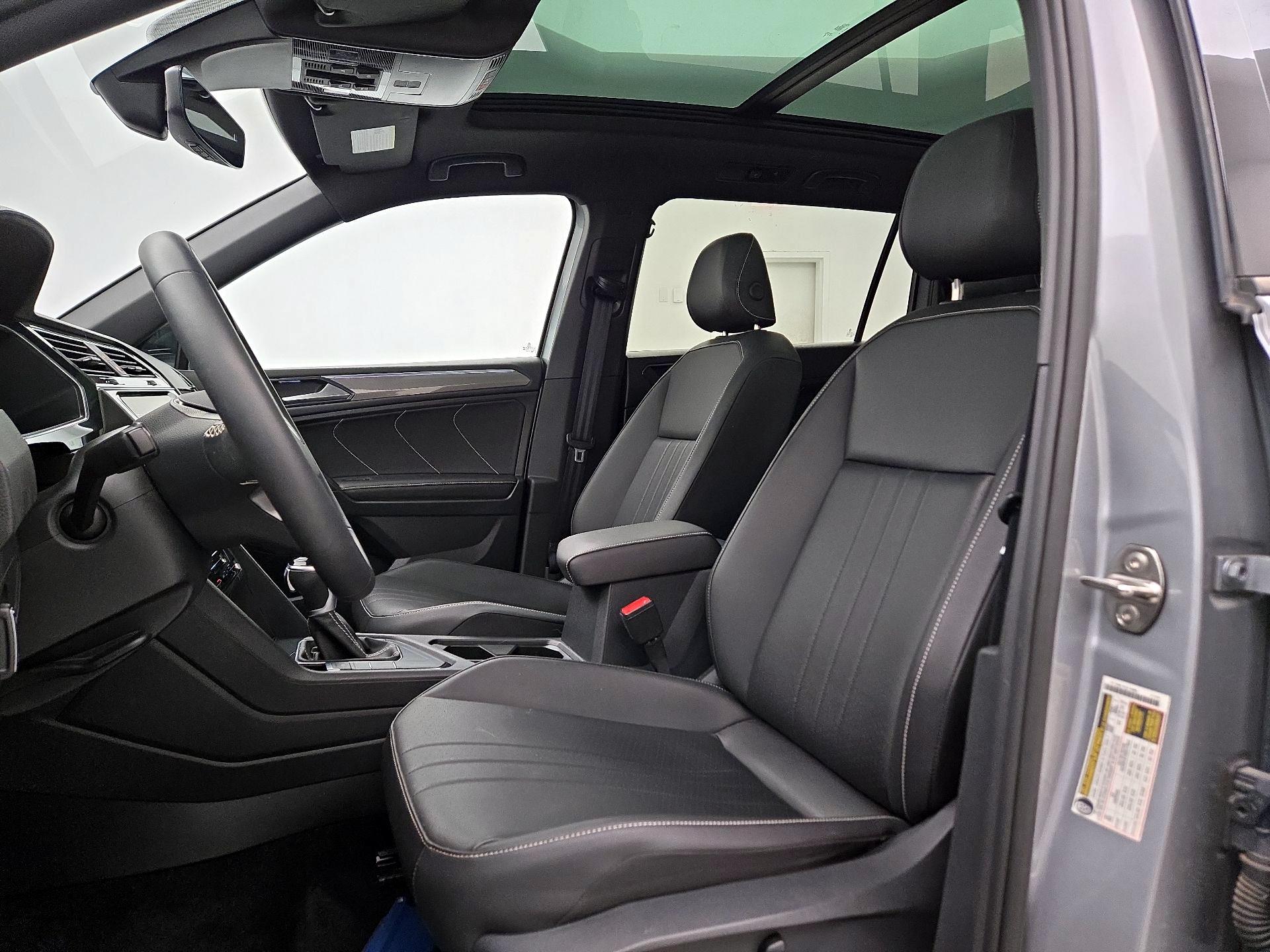 Thumbnail: 2023 Volkswagen Tiguan - 11