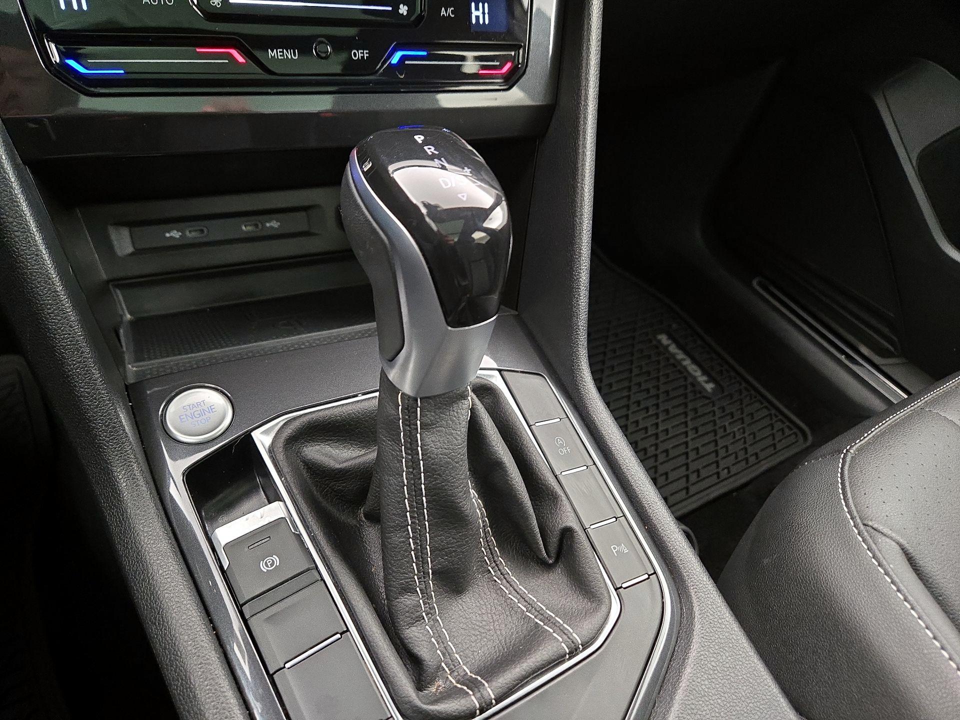 Thumbnail: 2023 Volkswagen Tiguan - 17