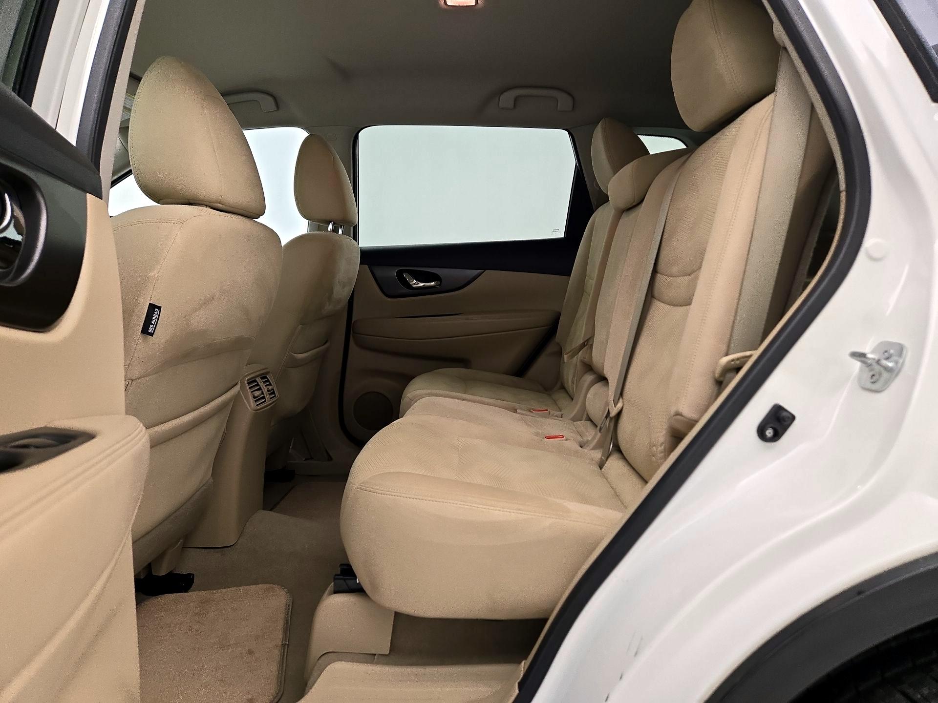 Thumbnail: 2015 Nissan Rogue - 19