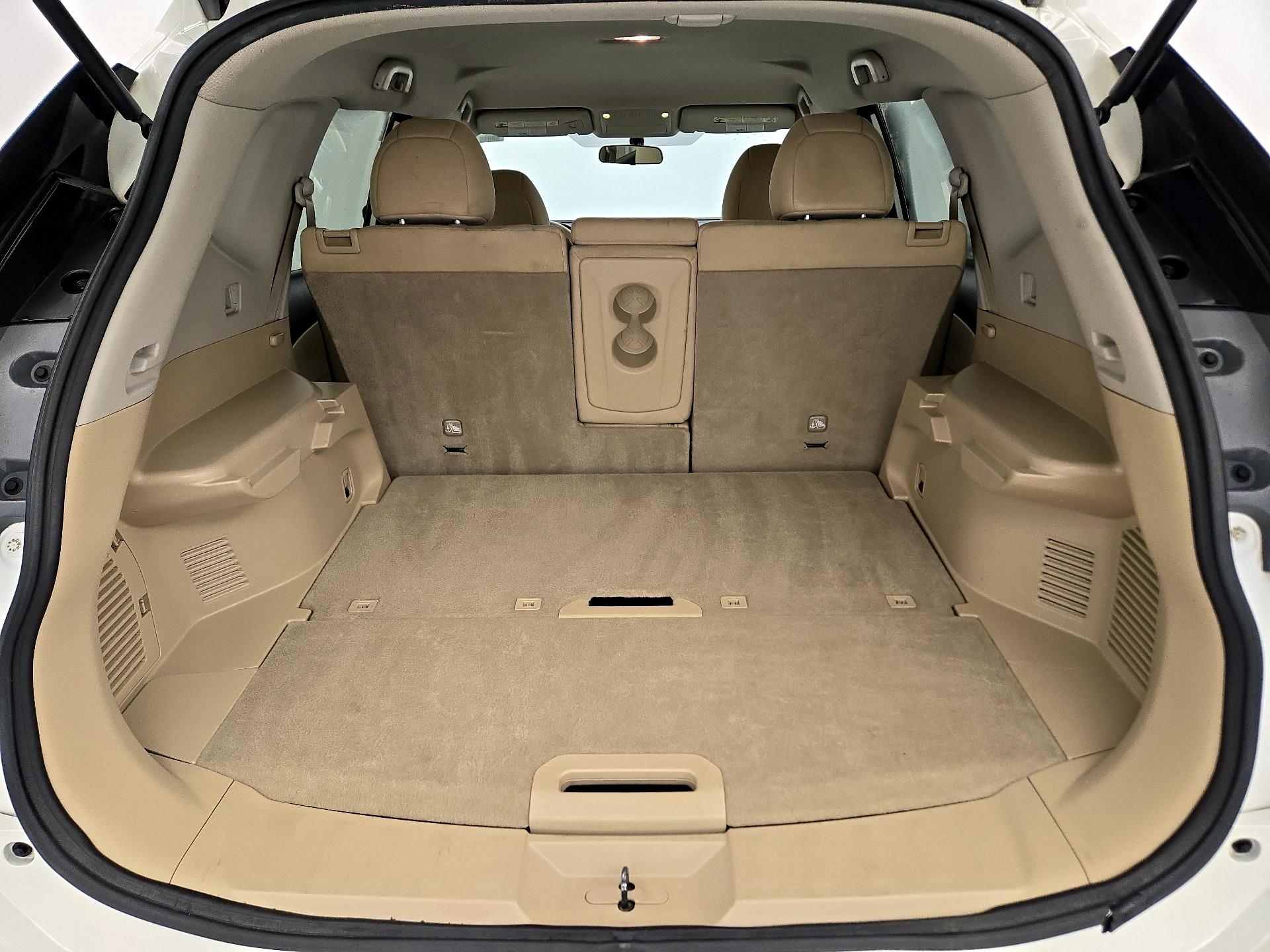 Thumbnail: 2015 Nissan Rogue - 20