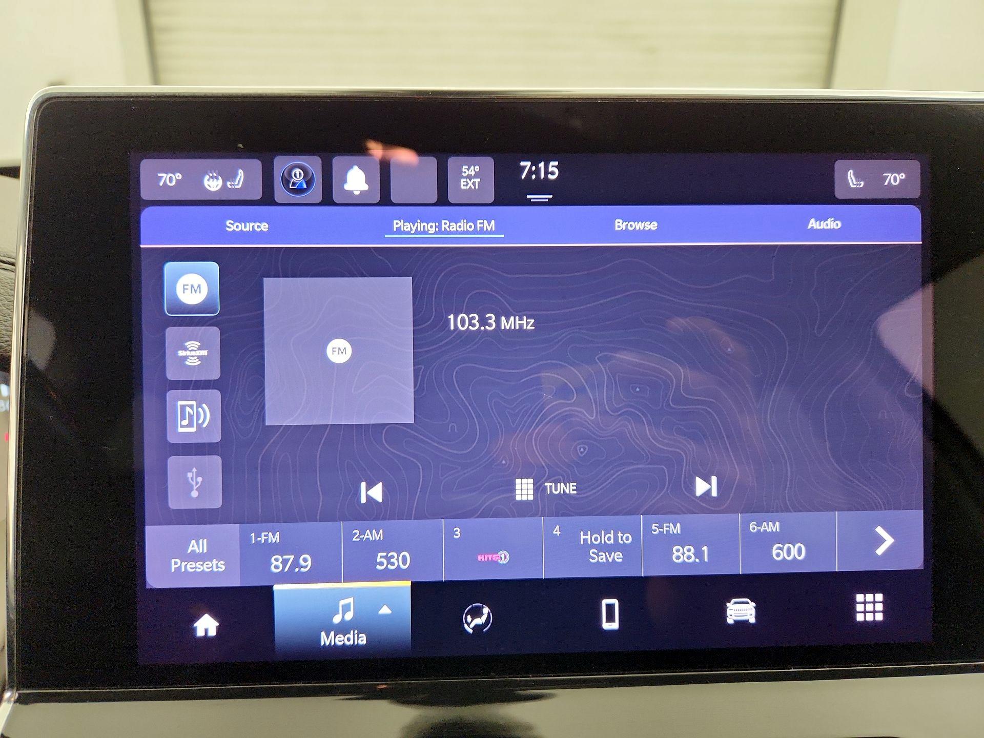 Thumbnail: 2022 Jeep Compass - 15