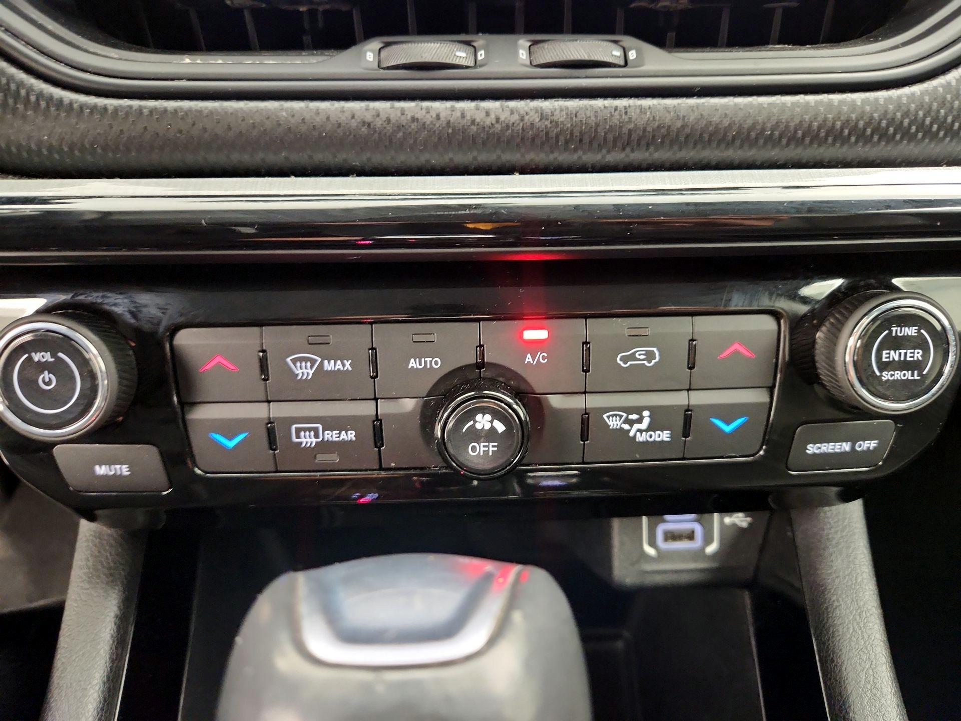 Thumbnail: 2022 Jeep Compass - 16