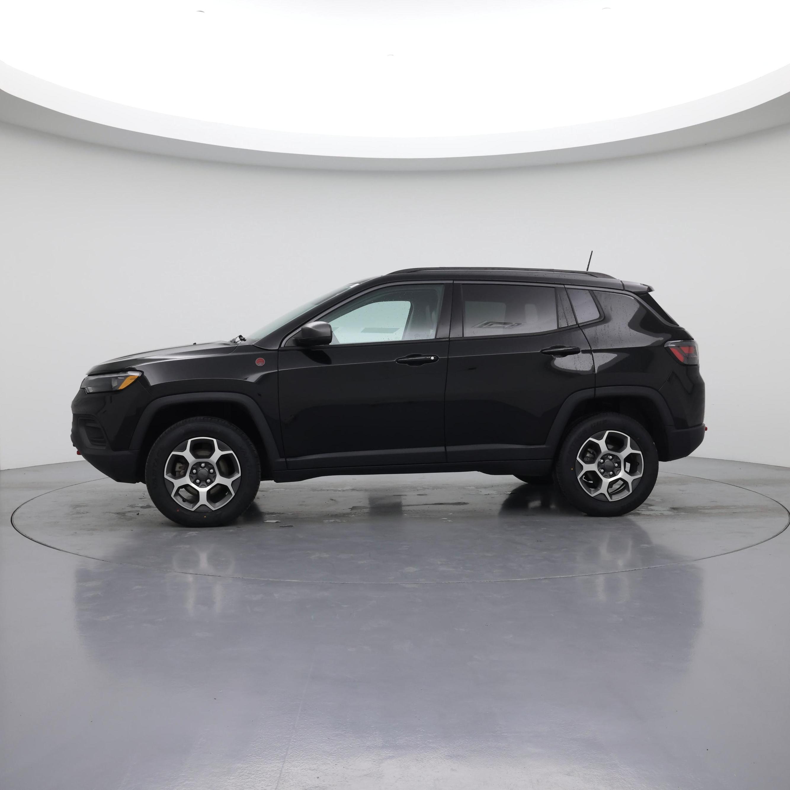 Thumbnail: 2022 Jeep Compass - 3