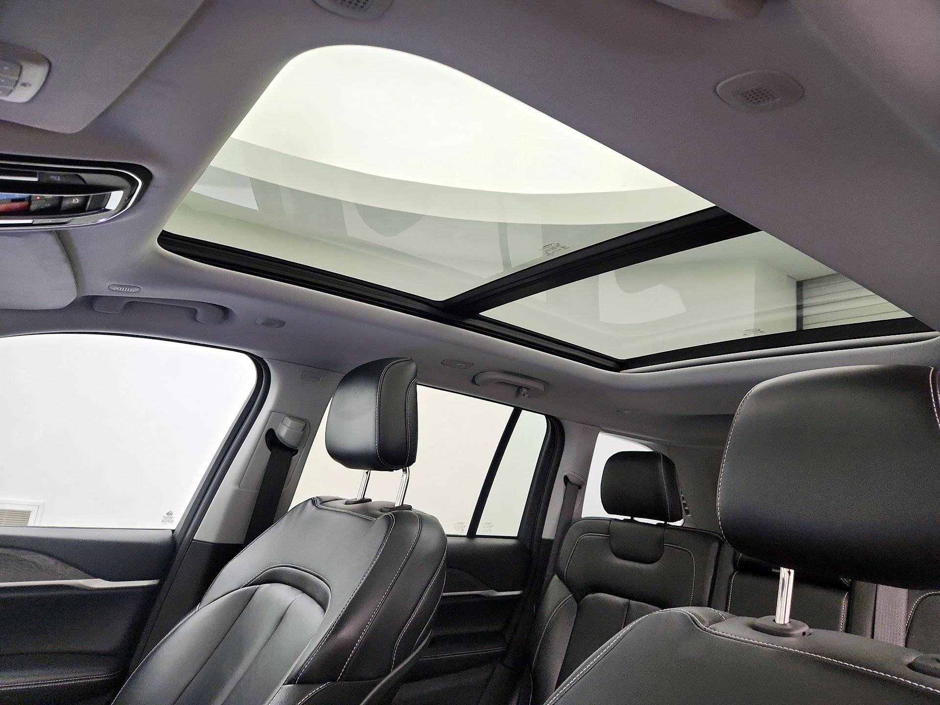 Thumbnail: 2022 Jeep Grand Cherokee - 19