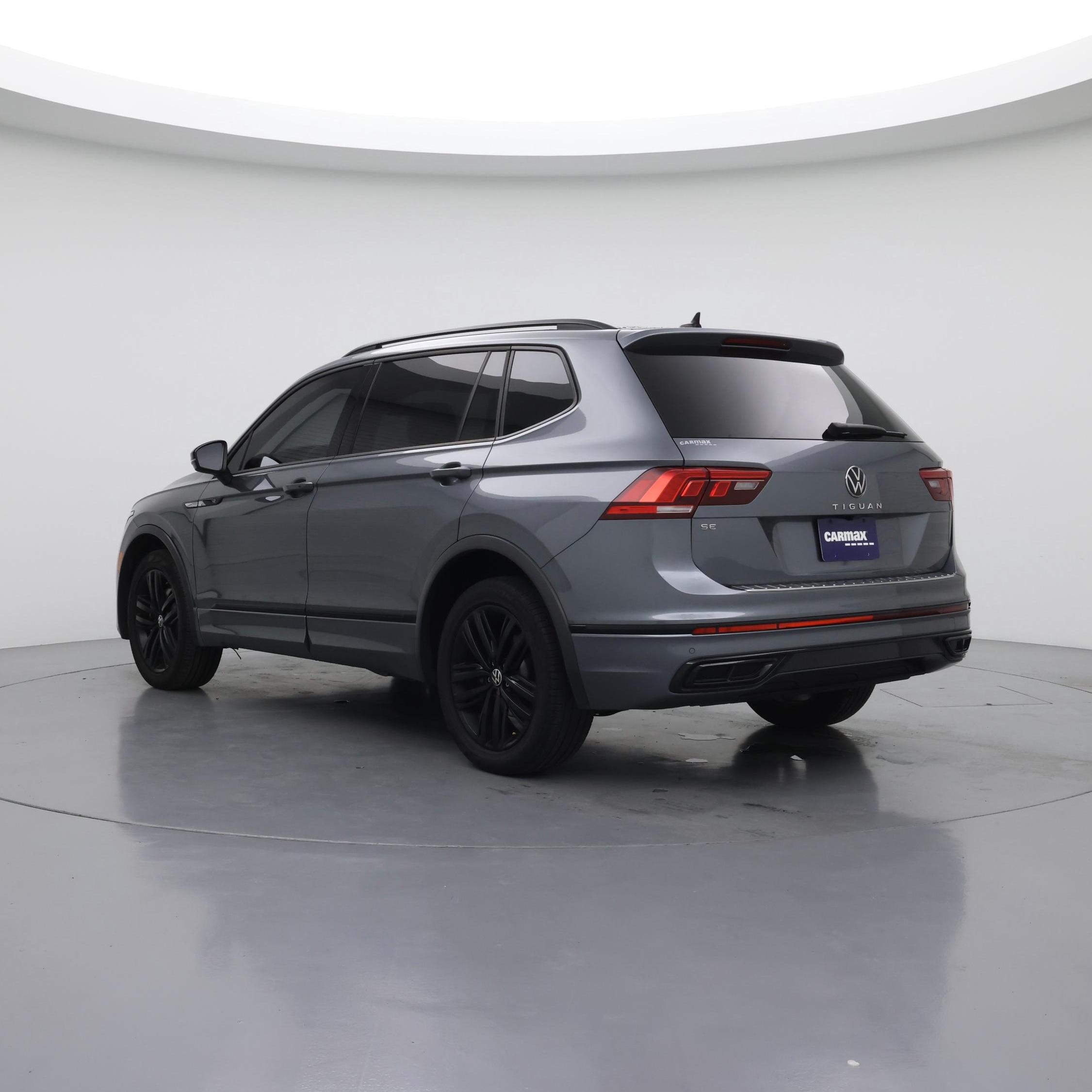 Thumbnail: 2022 Volkswagen Tiguan - 2