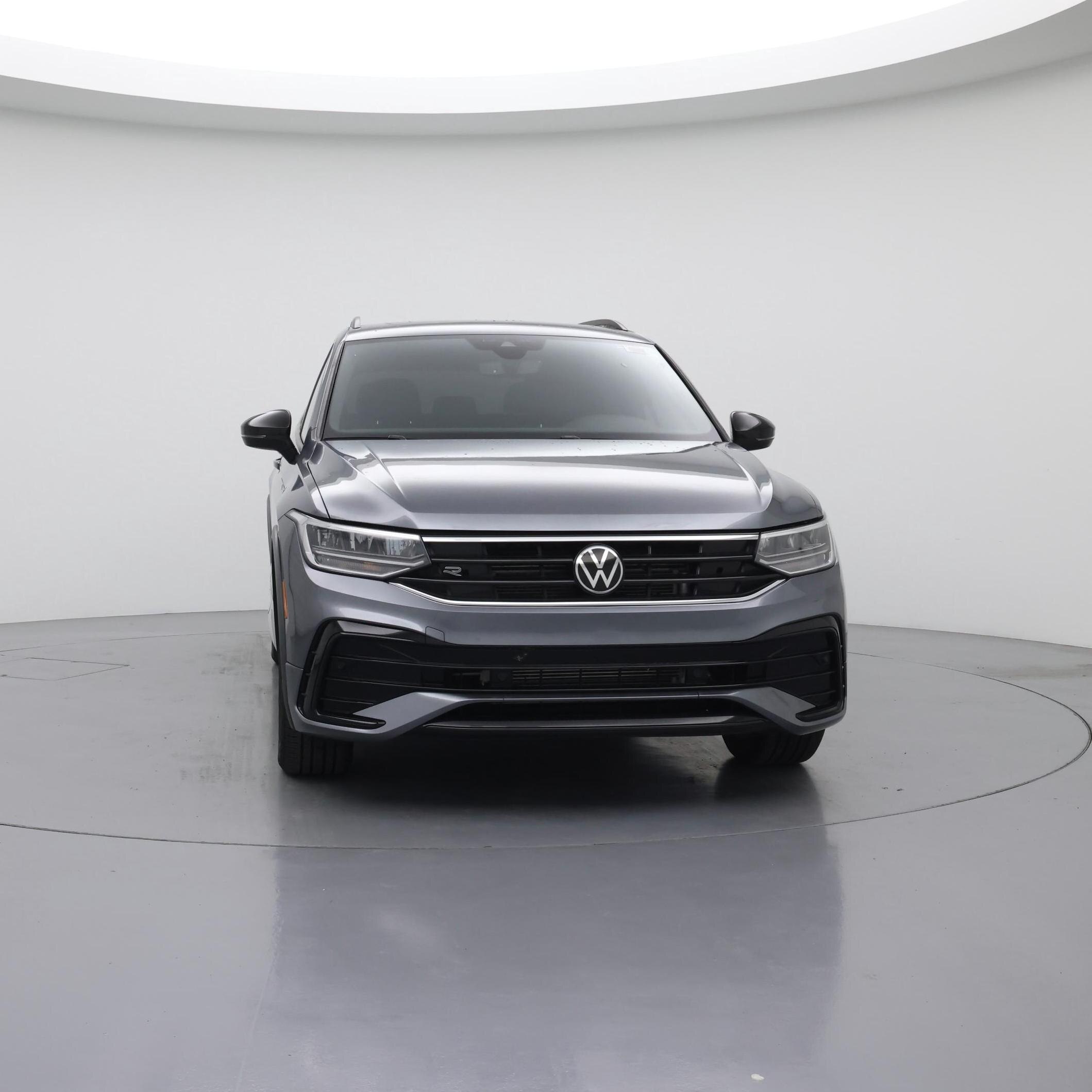 Thumbnail: 2022 Volkswagen Tiguan - 5