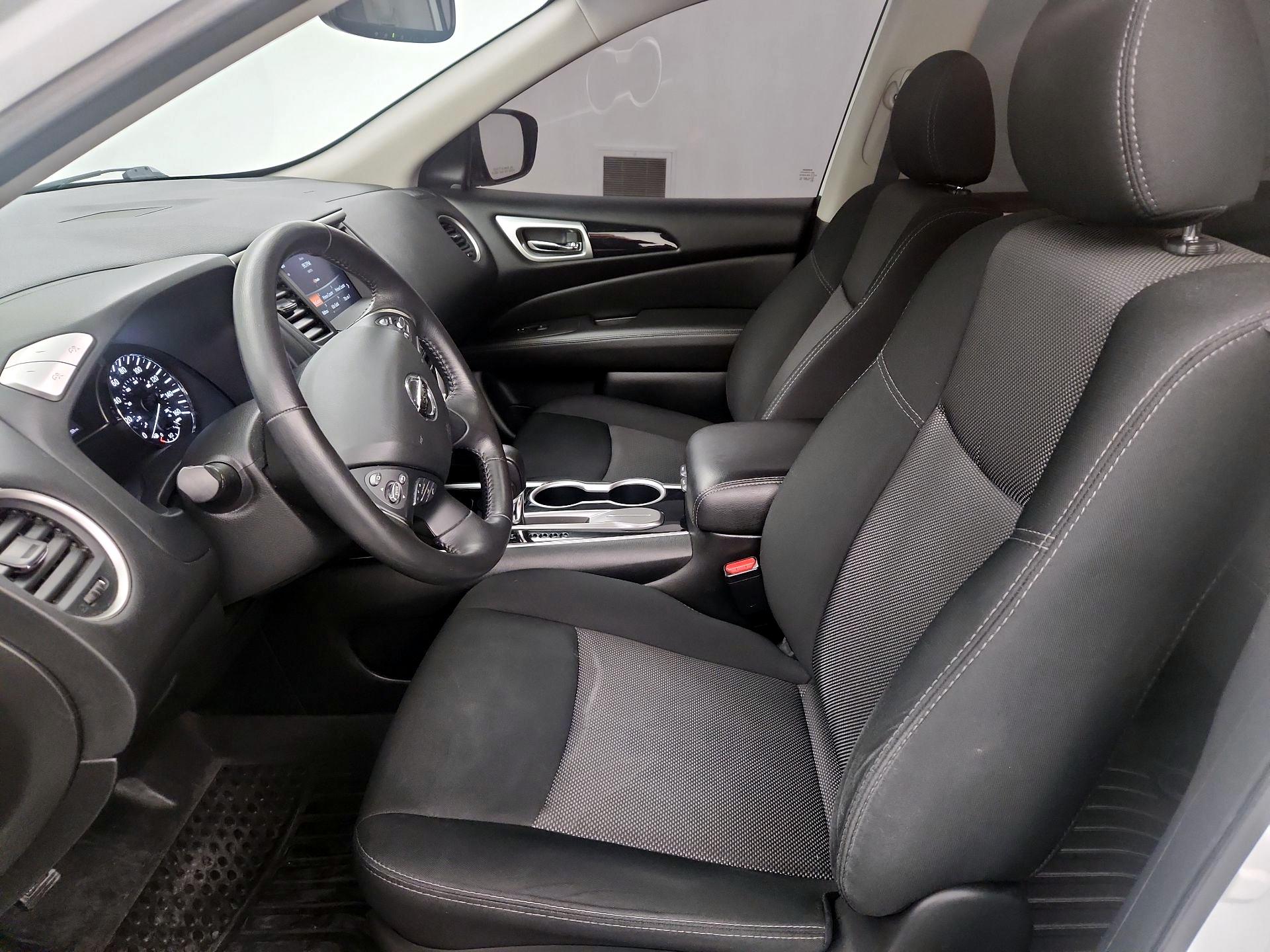 Thumbnail: 2020 Nissan Pathfinder - 11