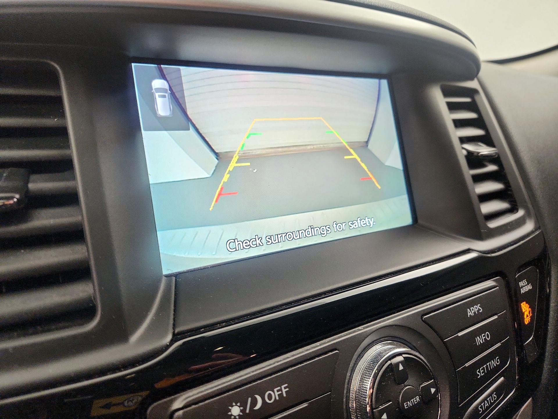 Thumbnail: 2020 Nissan Pathfinder - 14