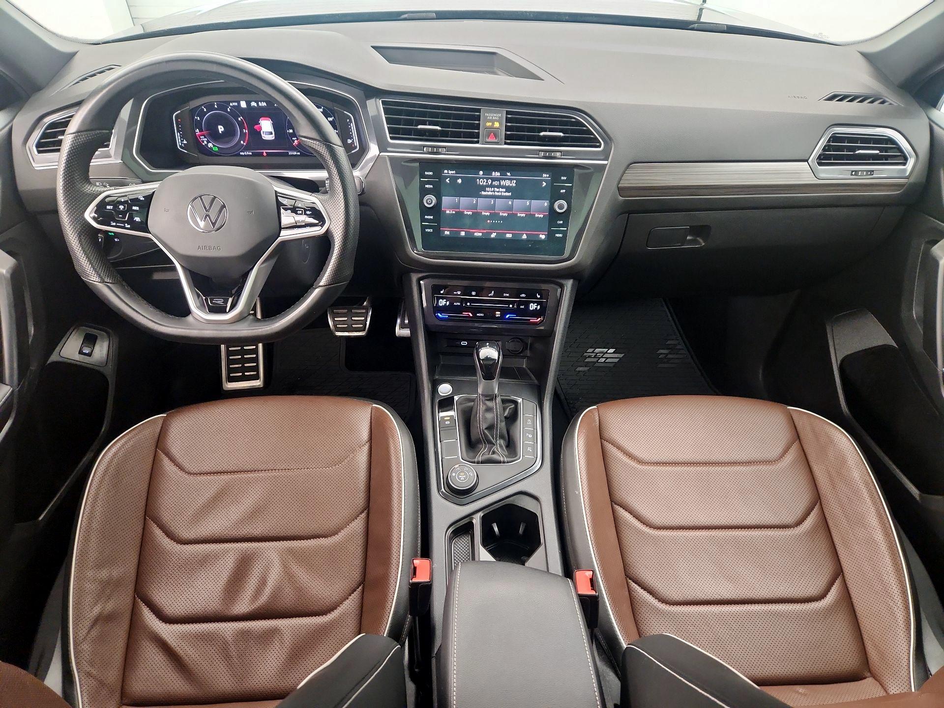 Thumbnail: 2022 Volkswagen Tiguan - 9