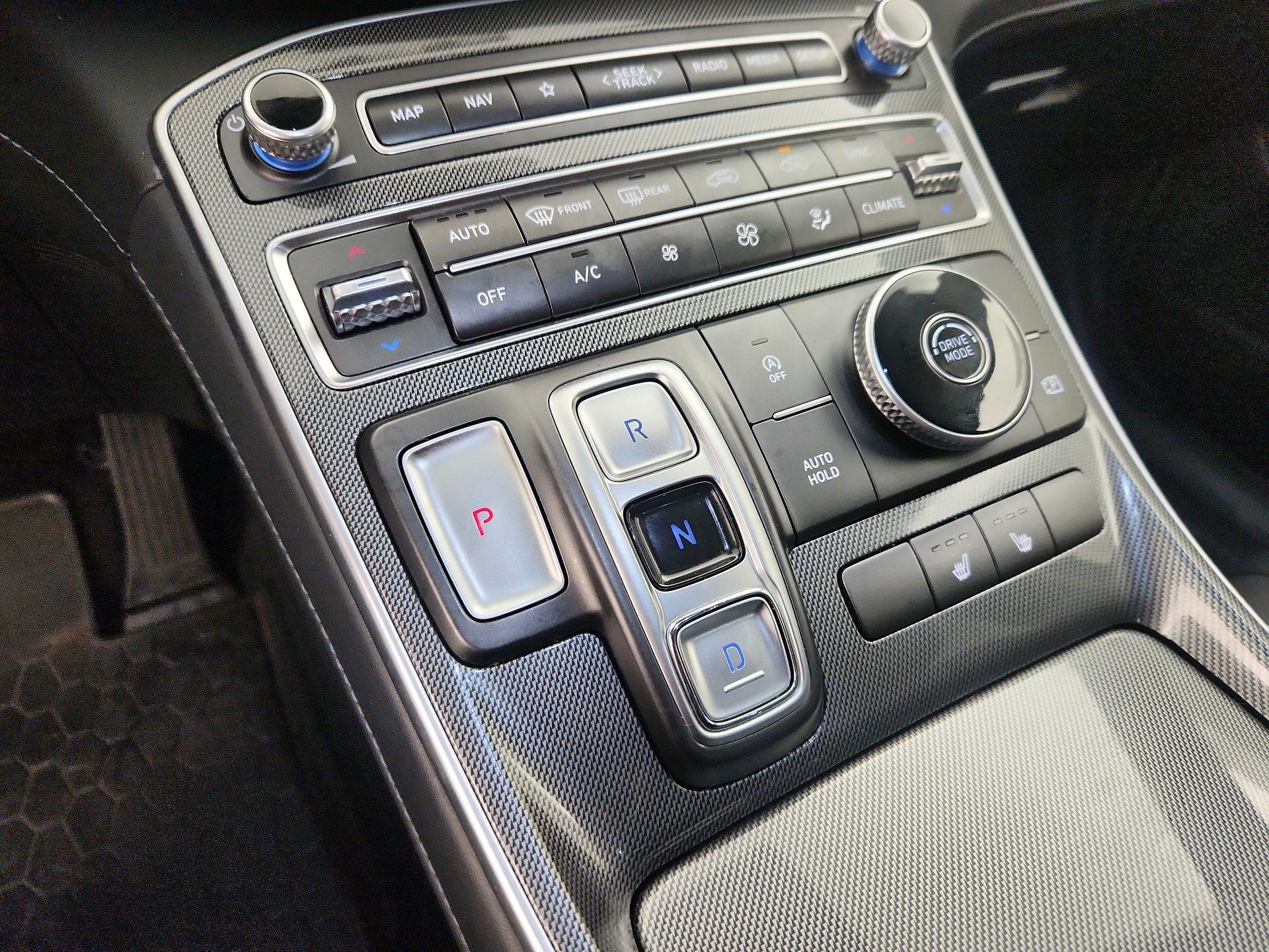 Thumbnail: 2023 Hyundai Santa Fe - 16