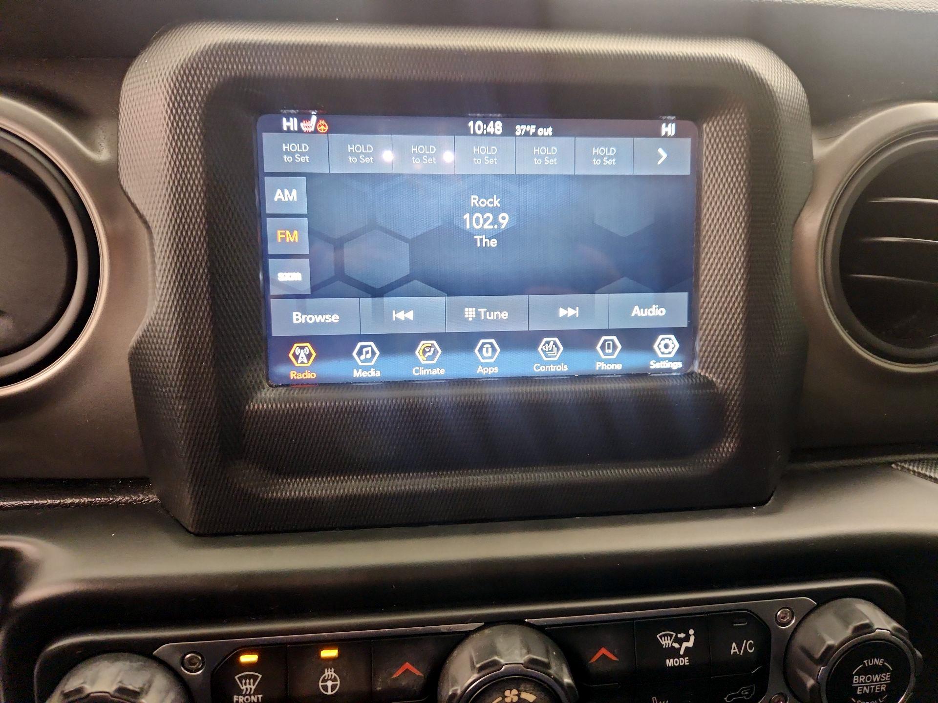 Thumbnail: 2021 Jeep Wrangler - 15