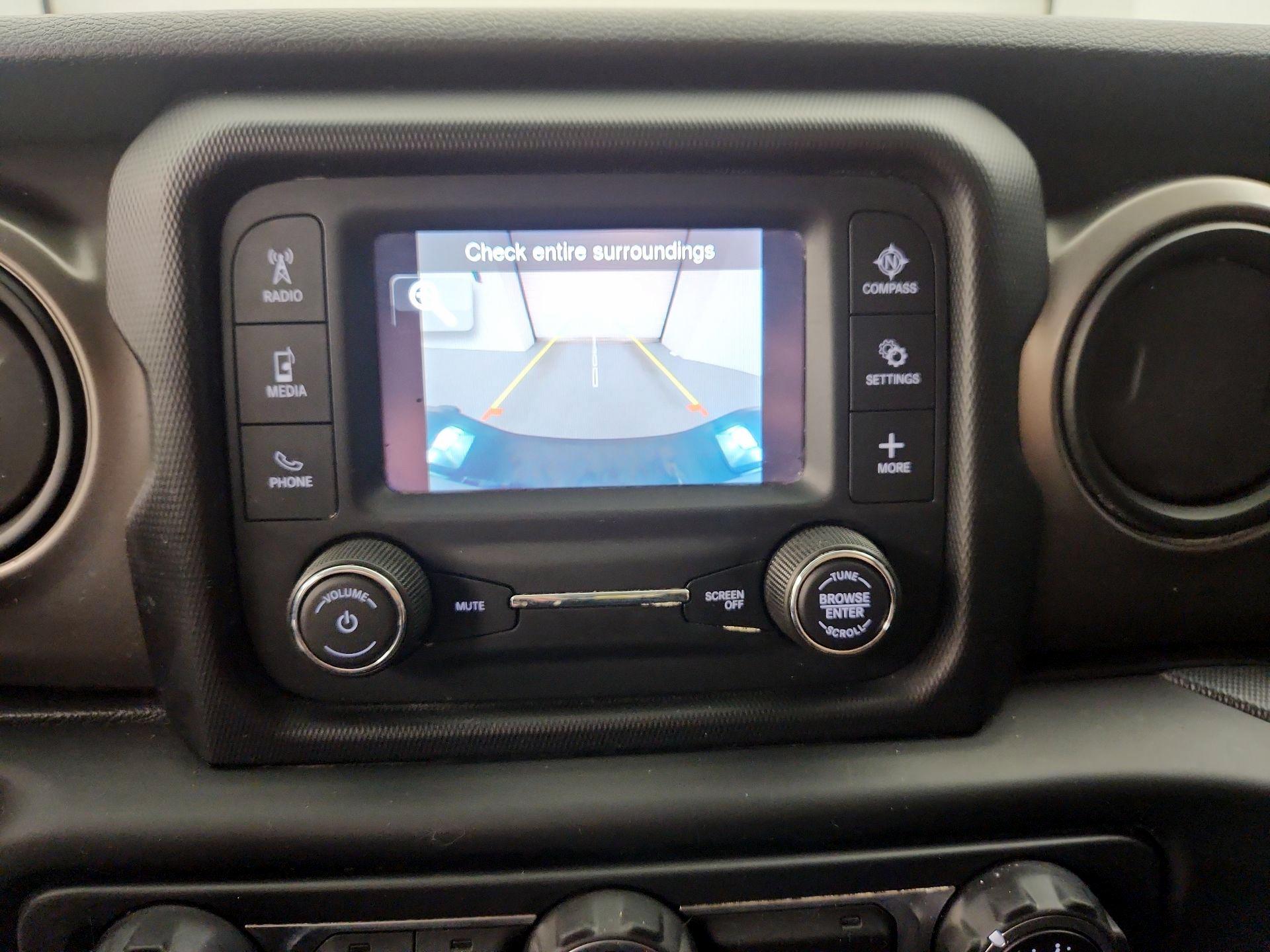 Thumbnail: 2020 Jeep Gladiator - 14