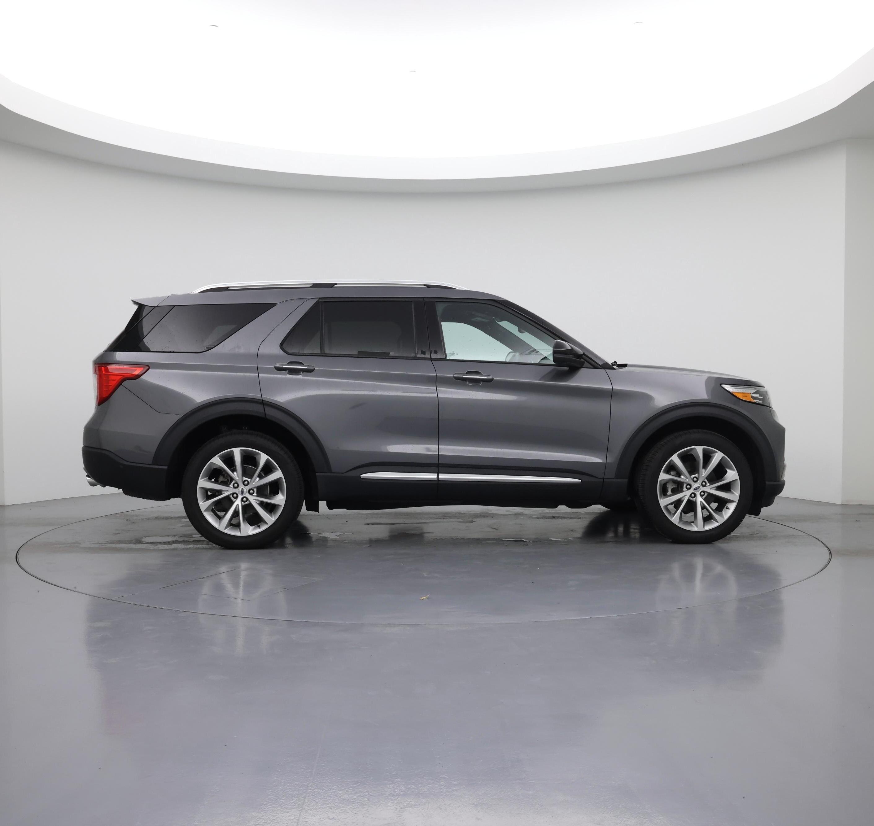 Thumbnail: 2022 Ford Explorer - 7