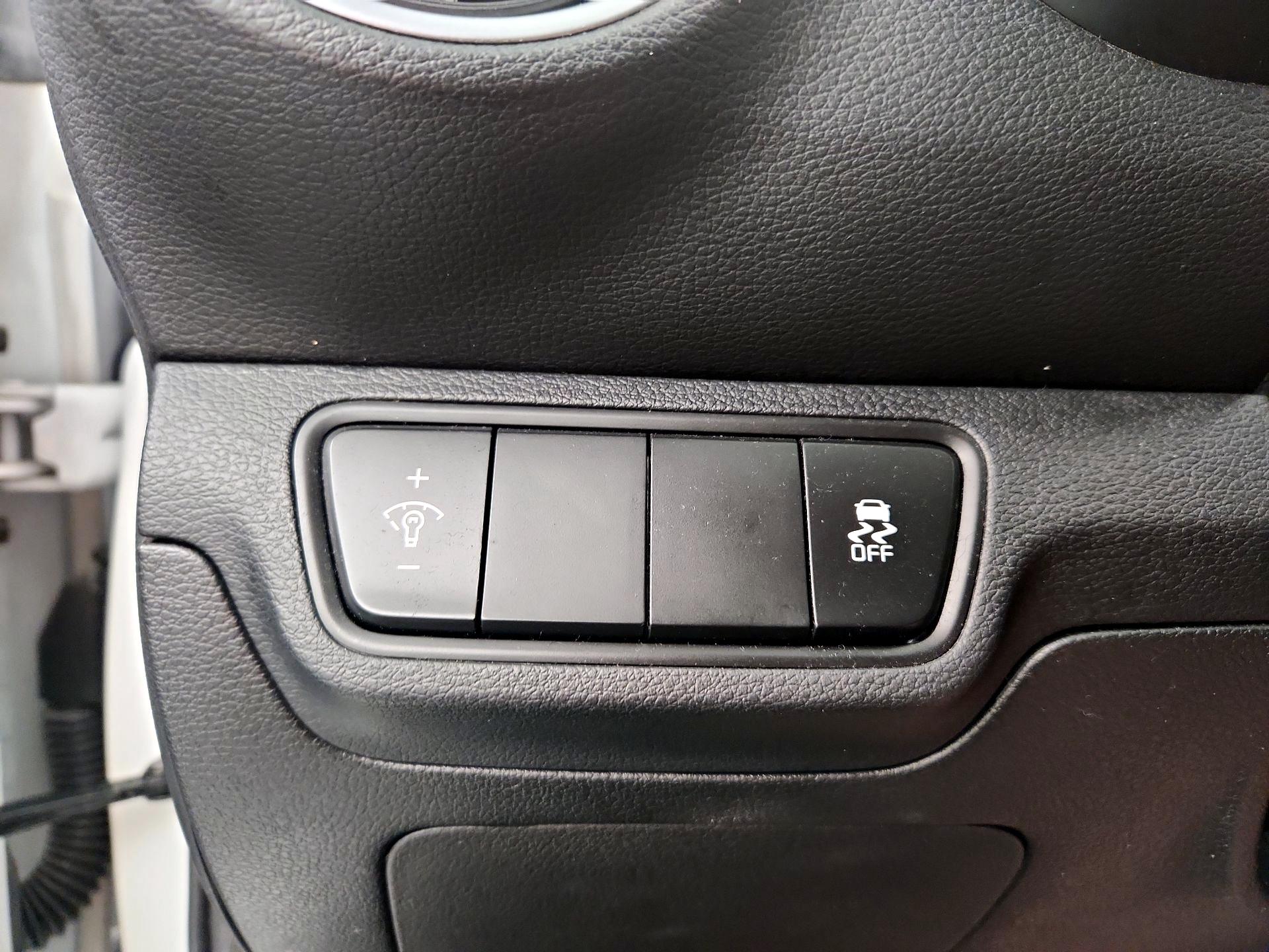 Thumbnail: 2023 Kia Forte - 13