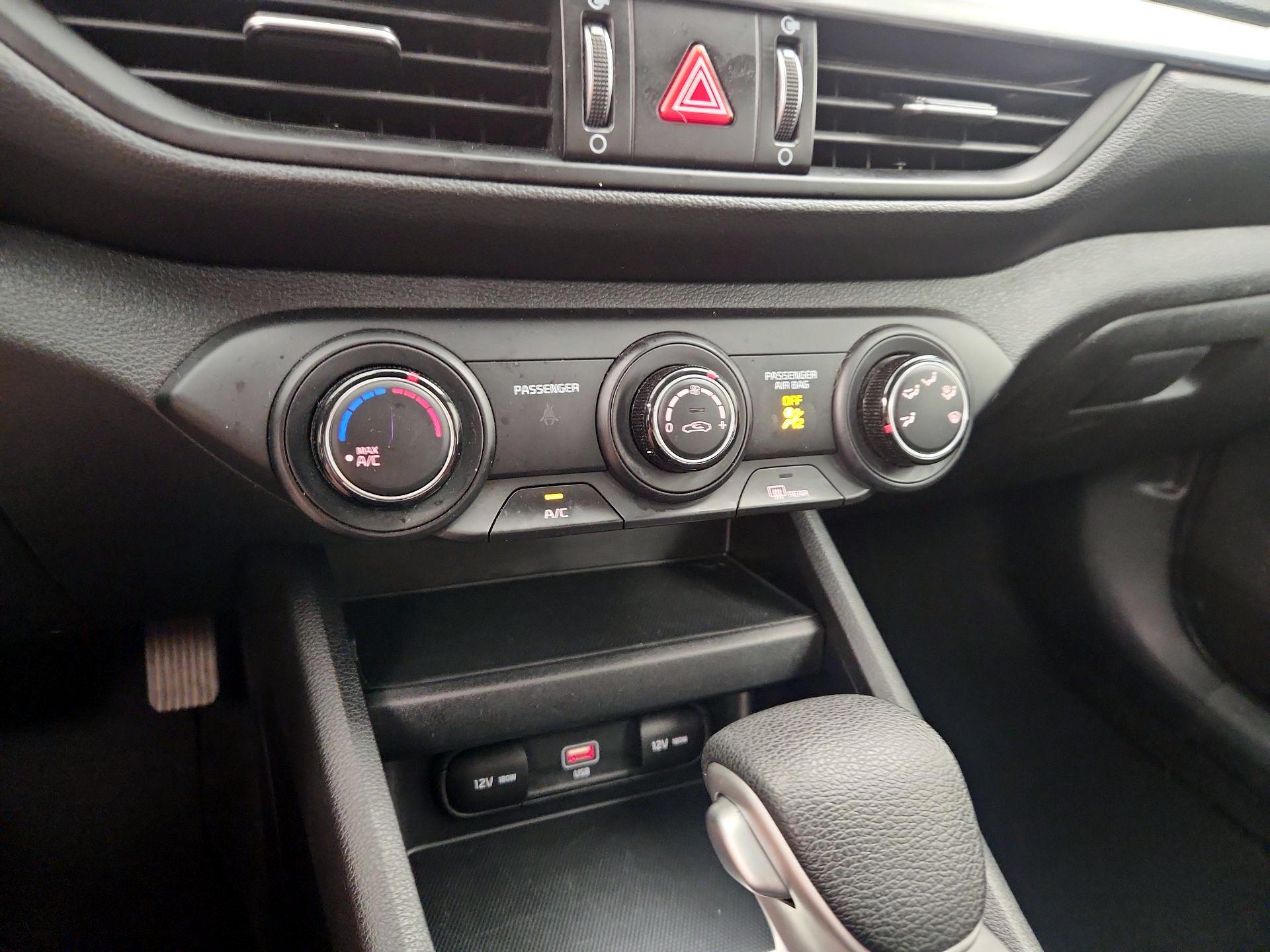 Thumbnail: 2023 Kia Forte - 16