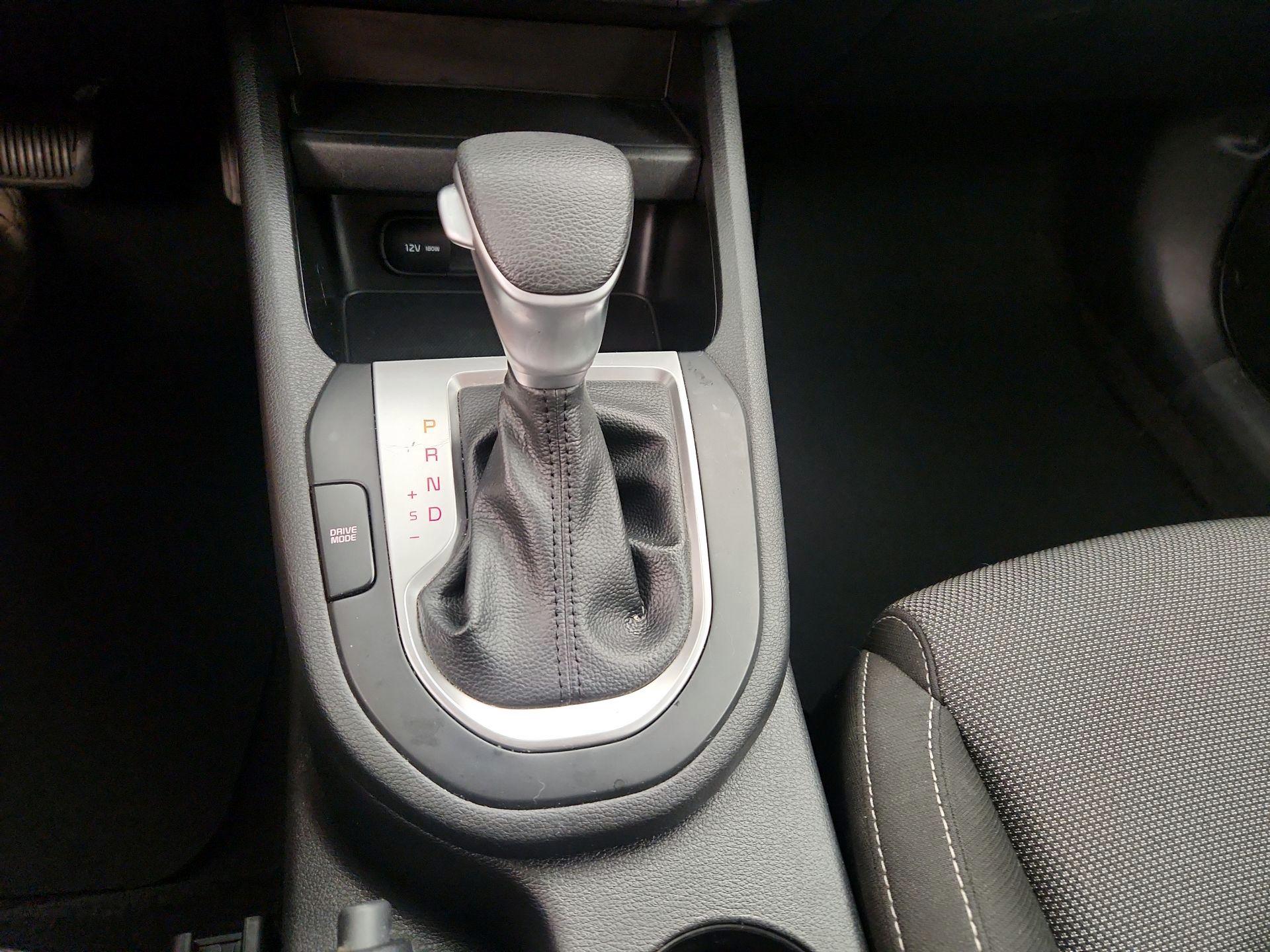 Thumbnail: 2023 Kia Forte - 17