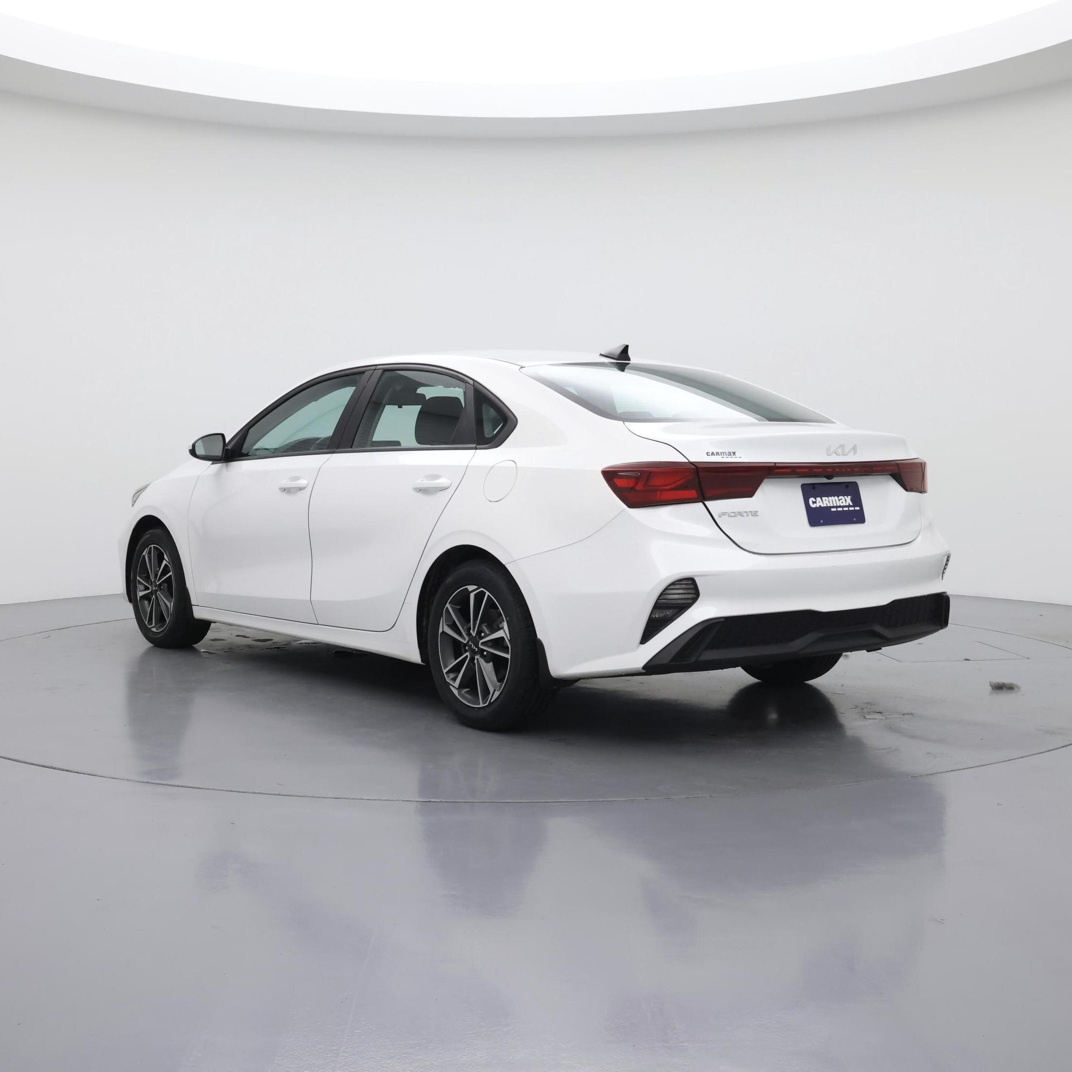 Thumbnail: 2023 Kia Forte - 2