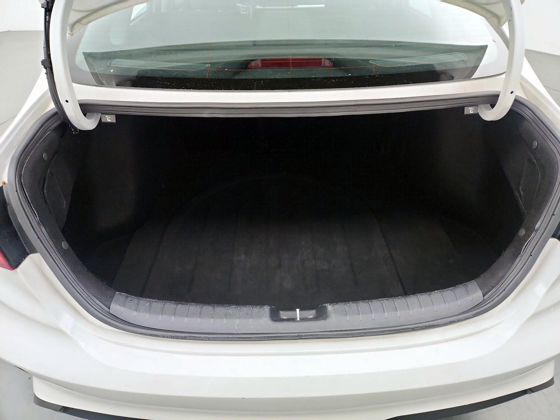 Thumbnail: 2023 Kia Forte - 20