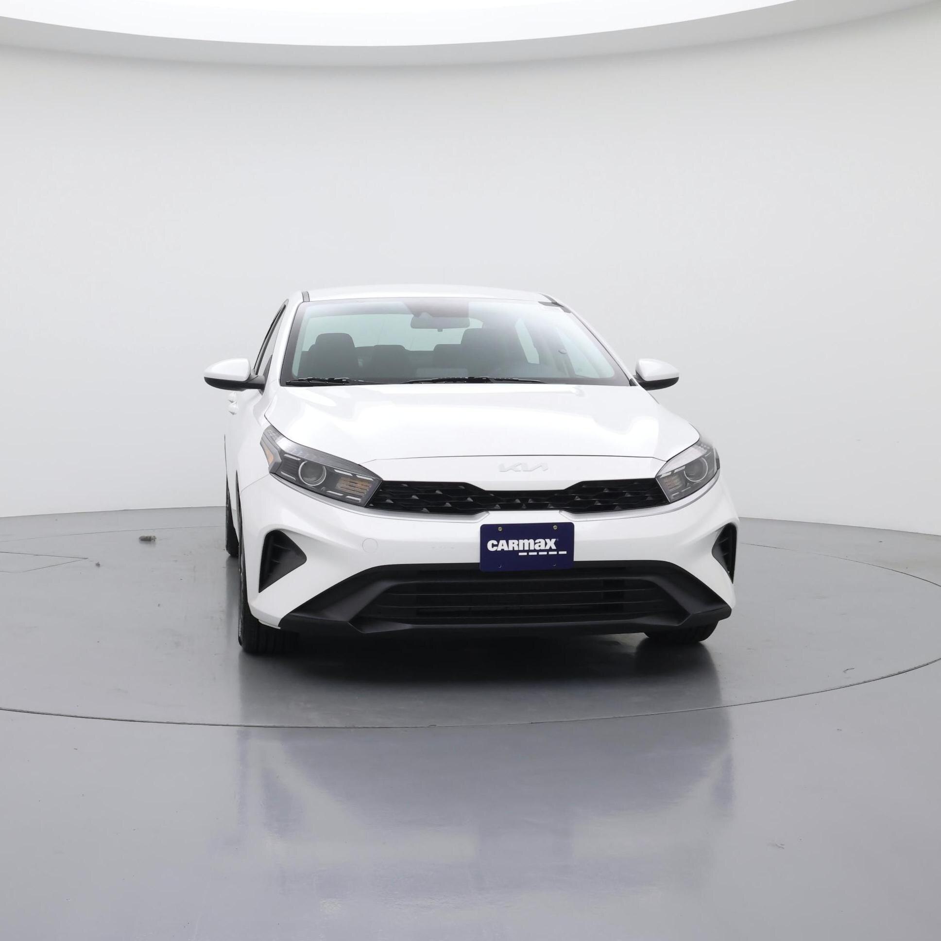 Thumbnail: 2023 Kia Forte - 5