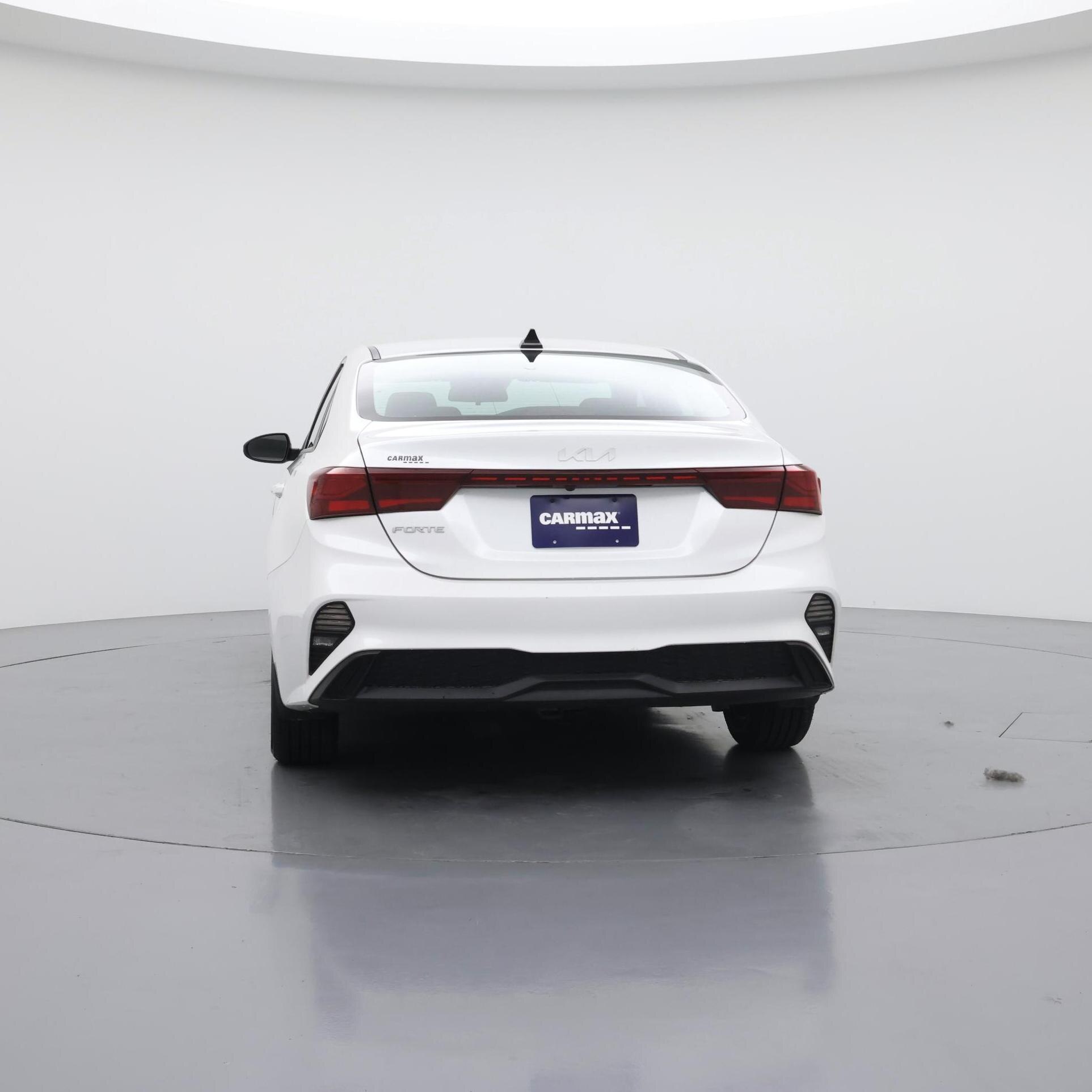 Thumbnail: 2023 Kia Forte - 6