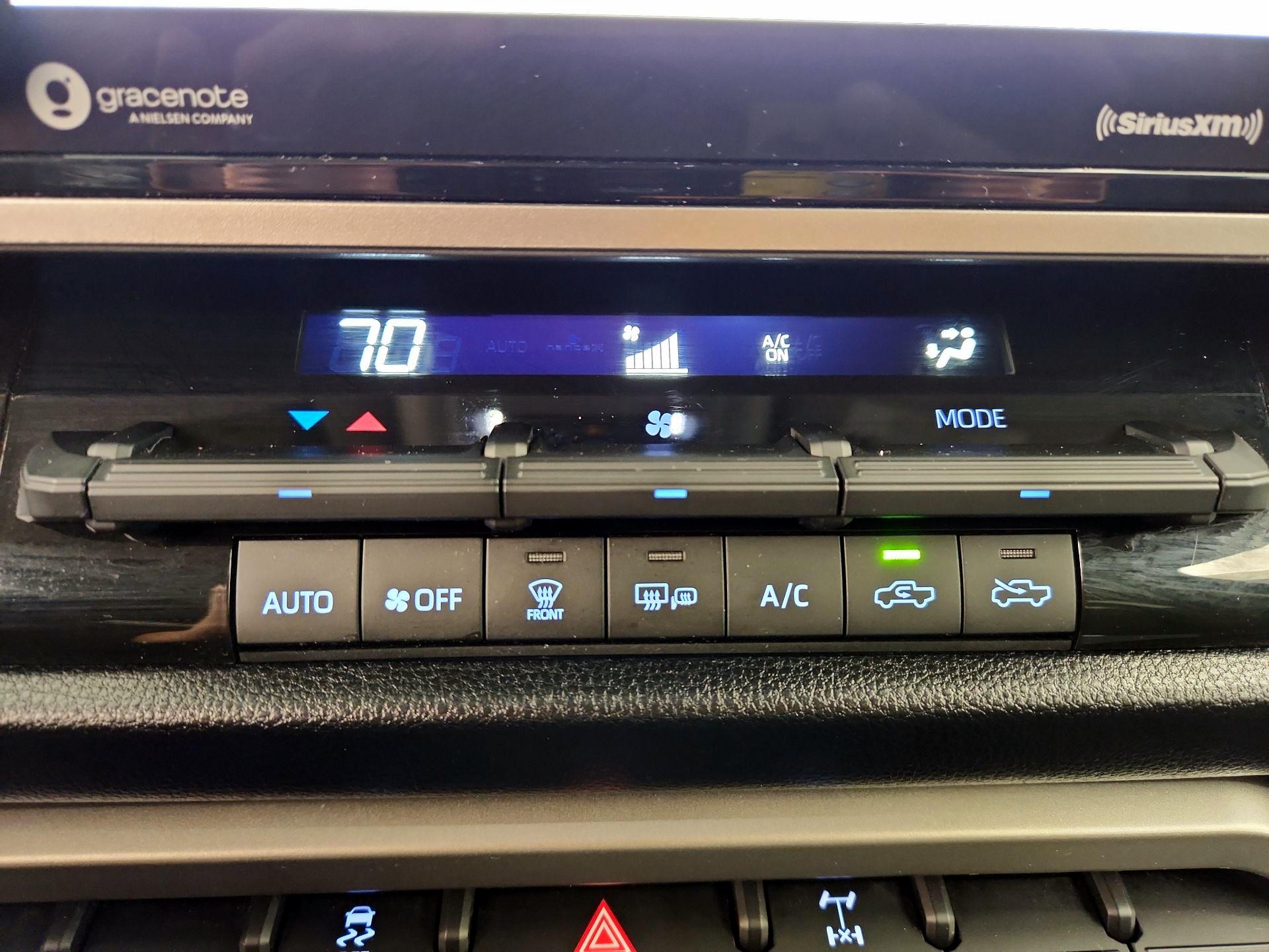 Thumbnail: 2022 Toyota Tundra - 16