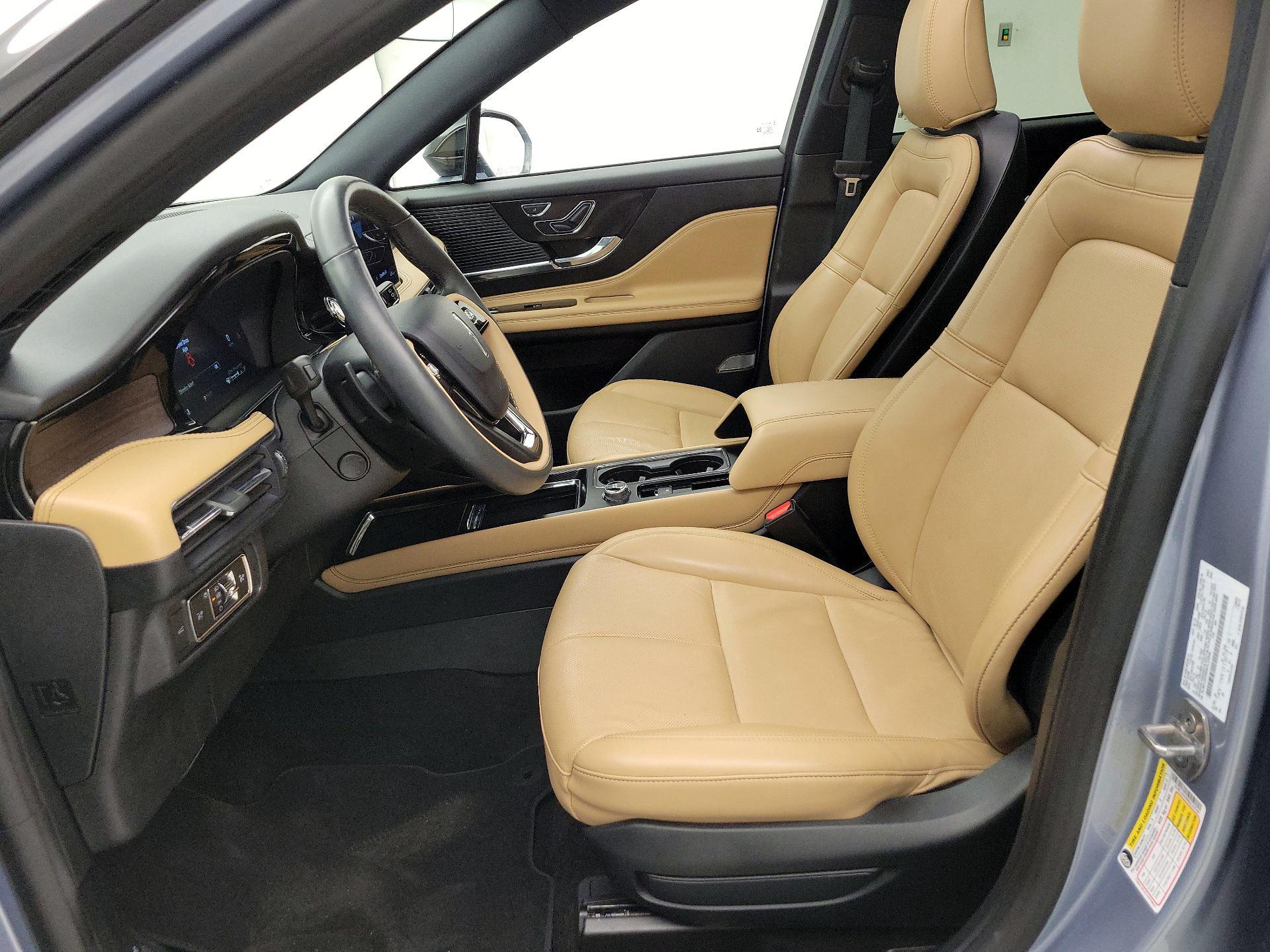 Thumbnail: 2022 Lincoln Corsair - 11