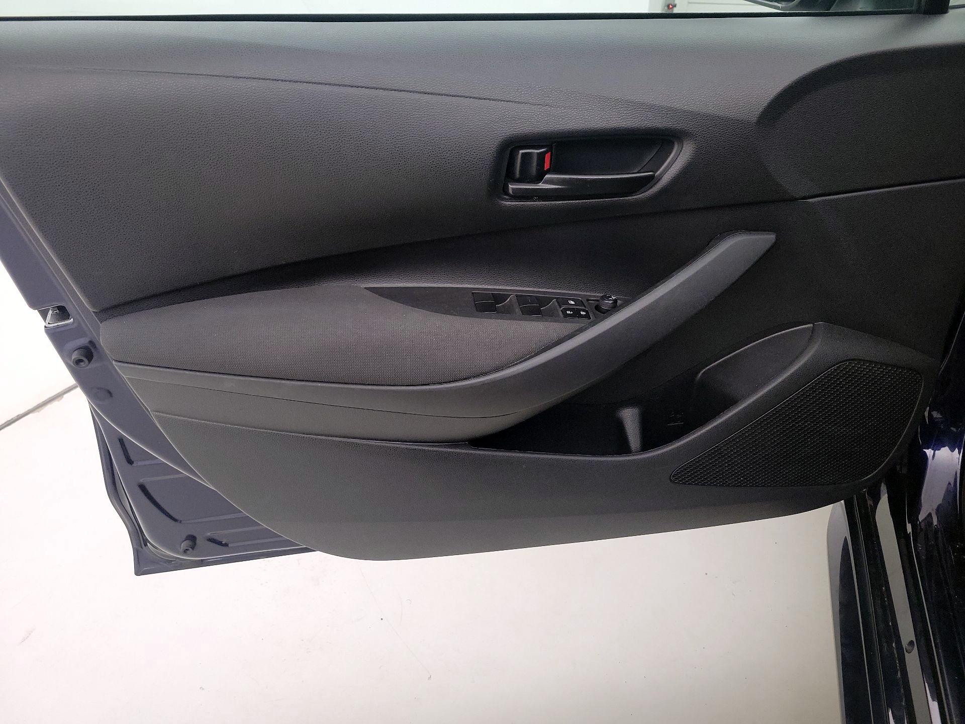 Thumbnail: 2023 Toyota Corolla - 12