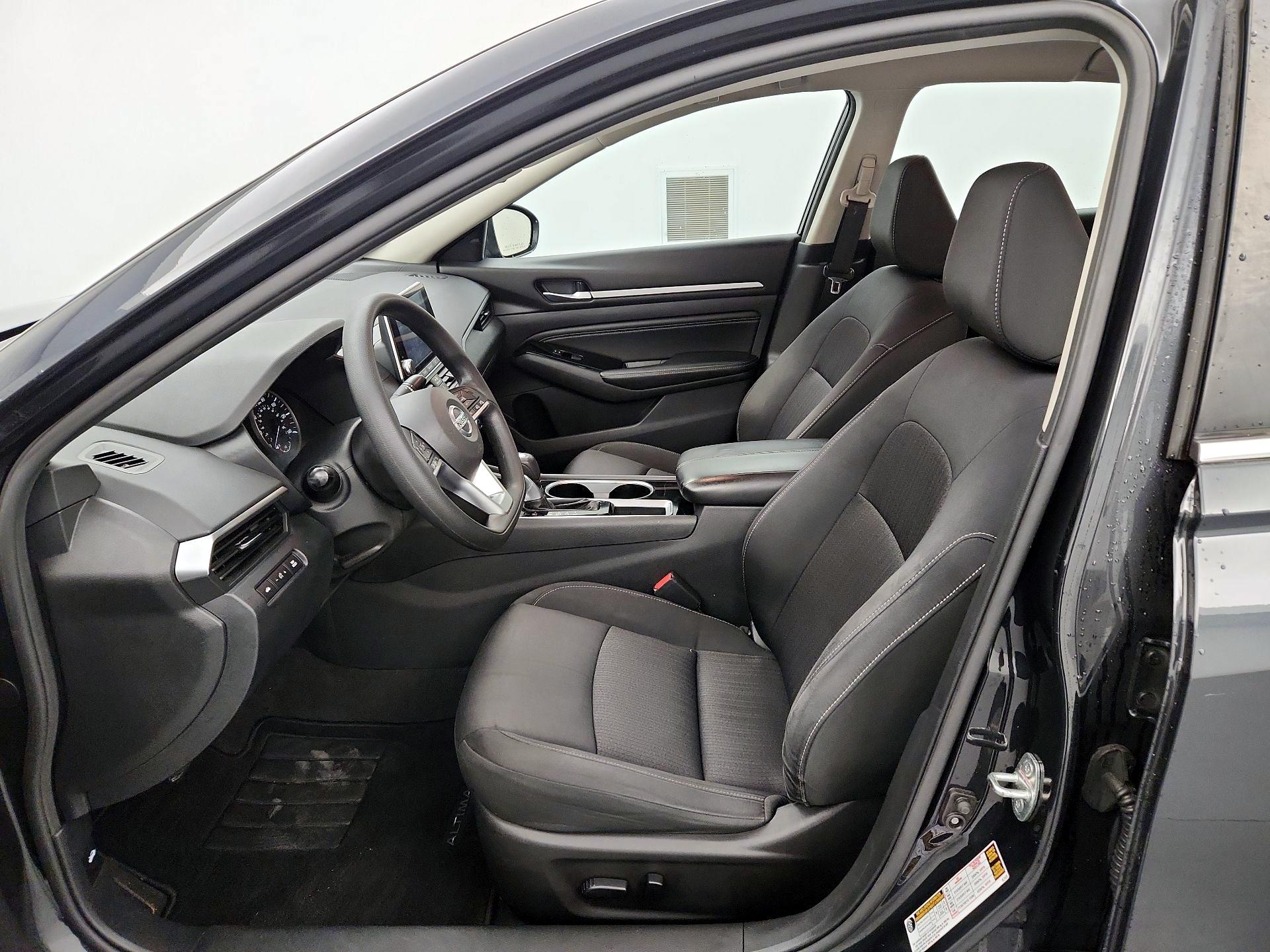 Thumbnail: 2021 Nissan Altima - 11