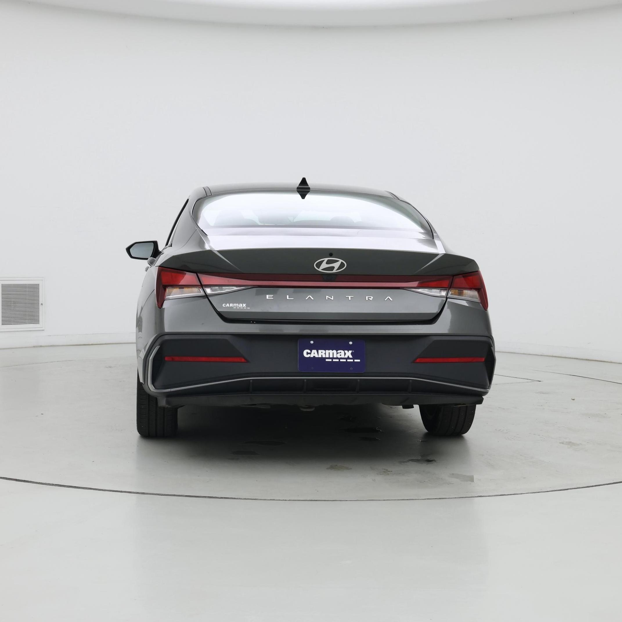 Thumbnail: 2024 Hyundai Elantra - 6