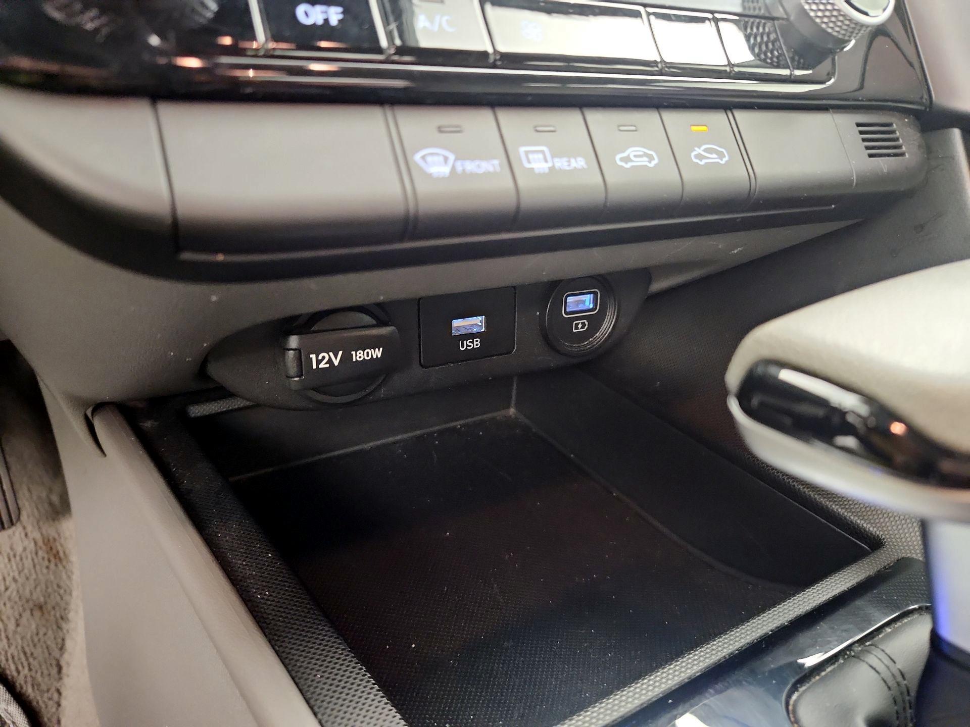 Thumbnail: 2023 Hyundai Elantra - 18