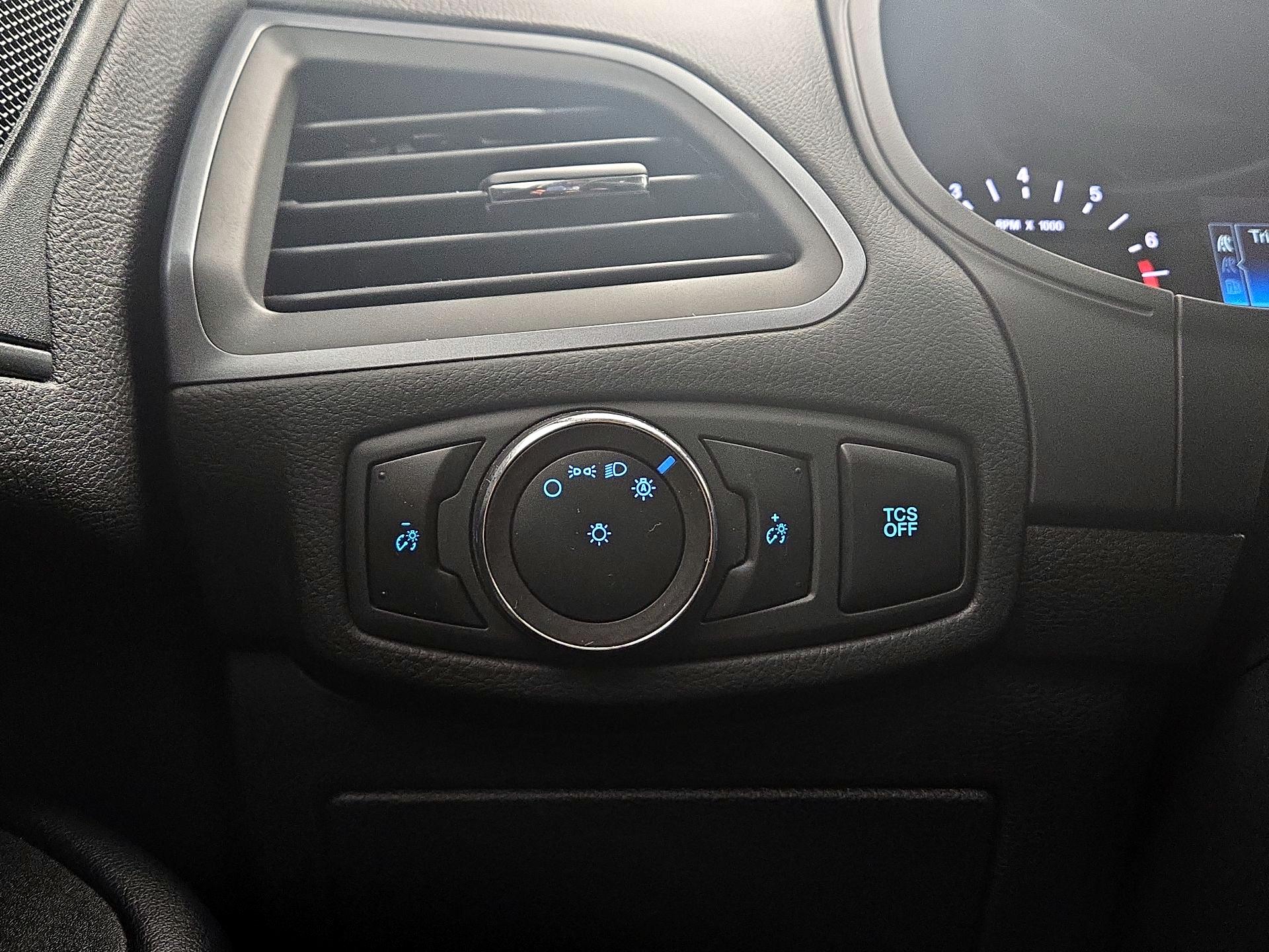 Thumbnail: 2020 Ford Edge - 13