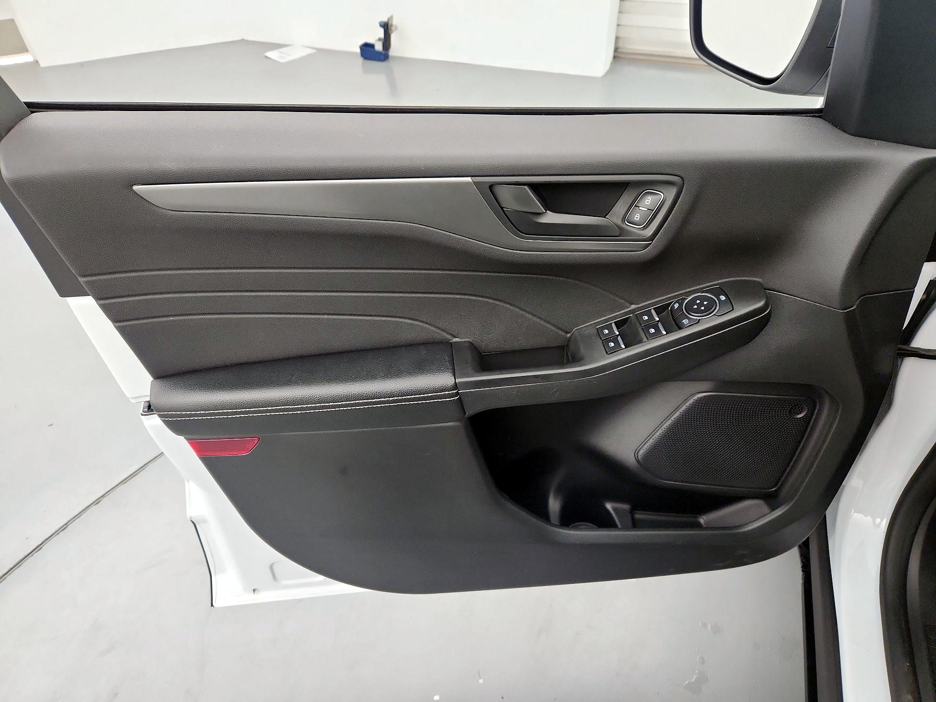 Thumbnail: 2023 Ford Escape - 12