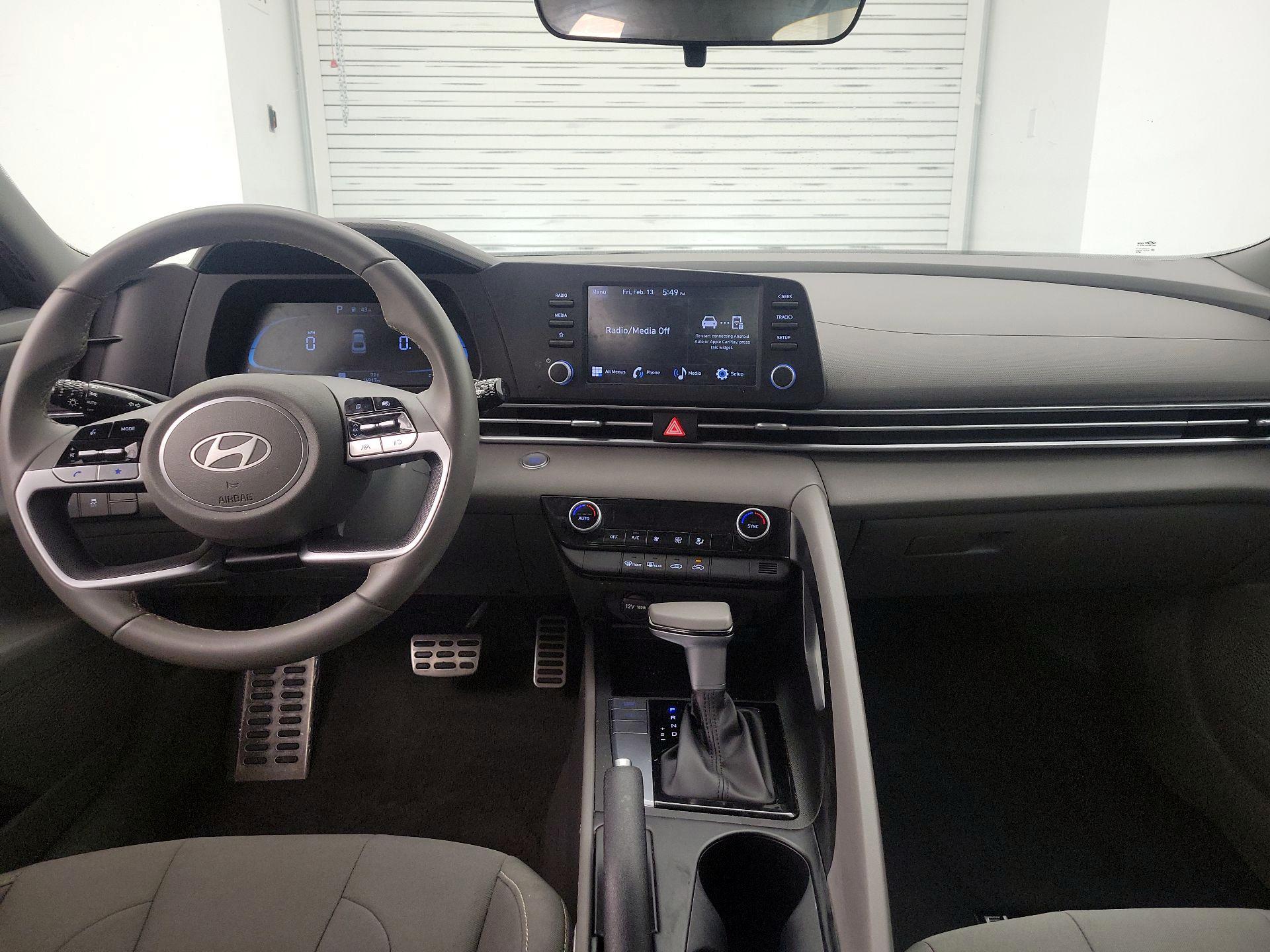 Thumbnail: 2025 Hyundai Elantra - 11