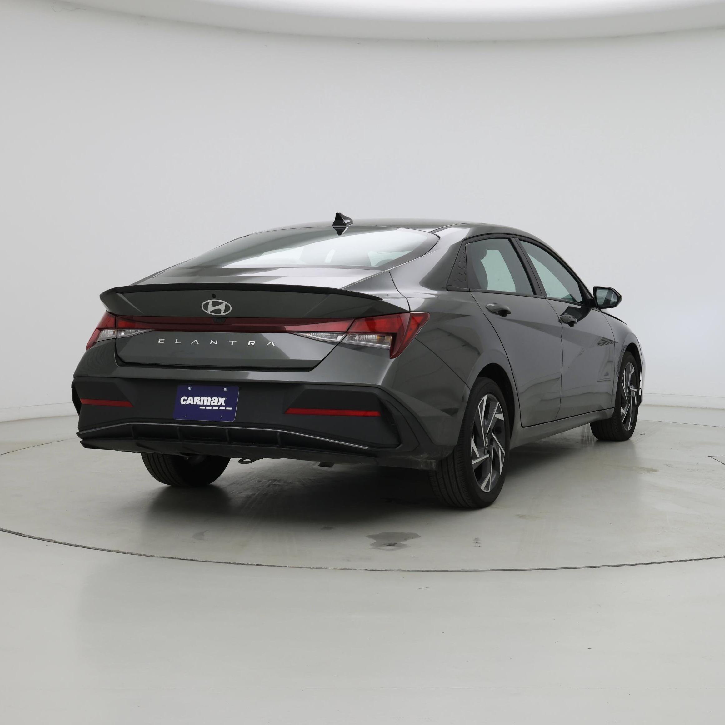 Thumbnail: 2025 Hyundai Elantra - 8