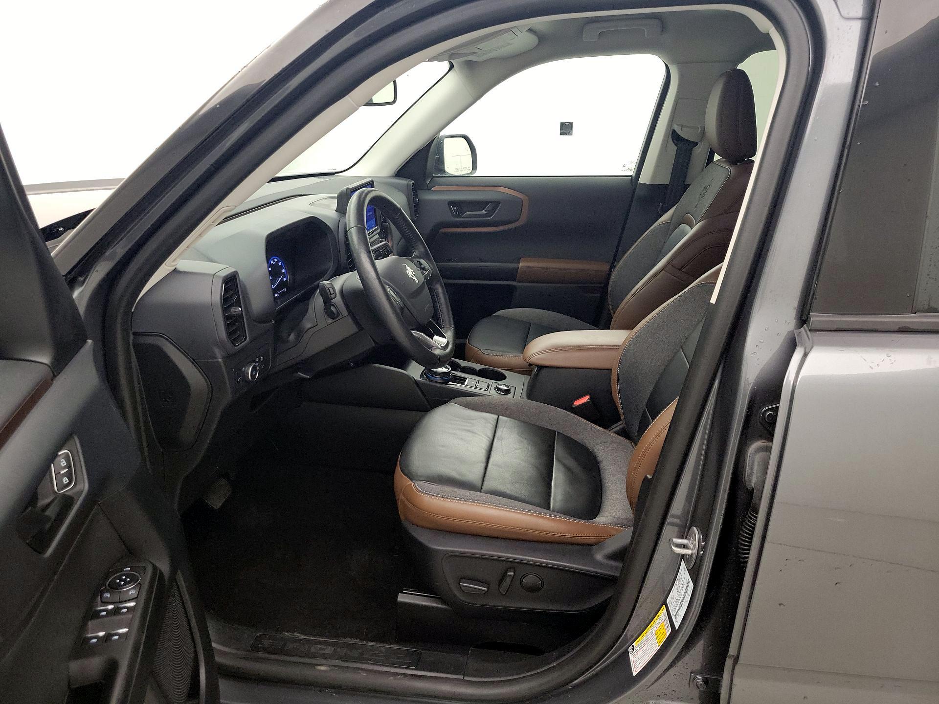 Thumbnail: 2022 Ford Bronco Sport - 11