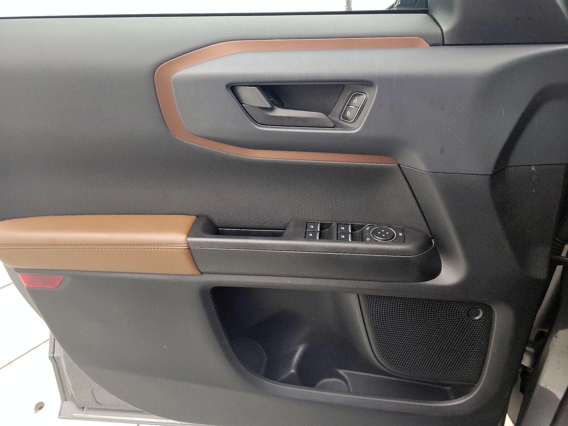 Thumbnail: 2022 Ford Bronco Sport - 12