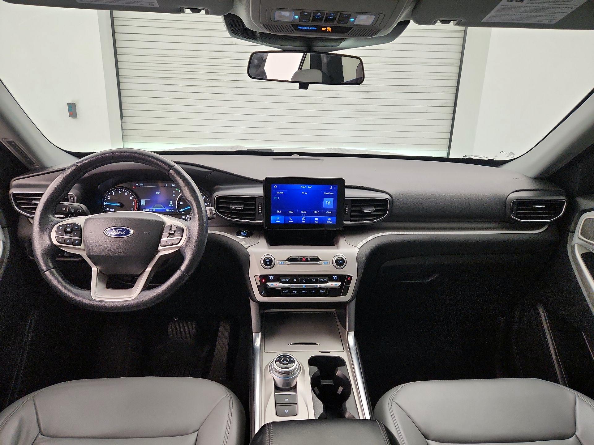 Thumbnail: 2021 Ford Explorer - 9