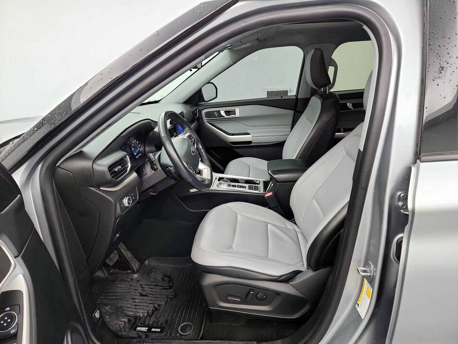 Thumbnail: 2021 Ford Explorer - 11