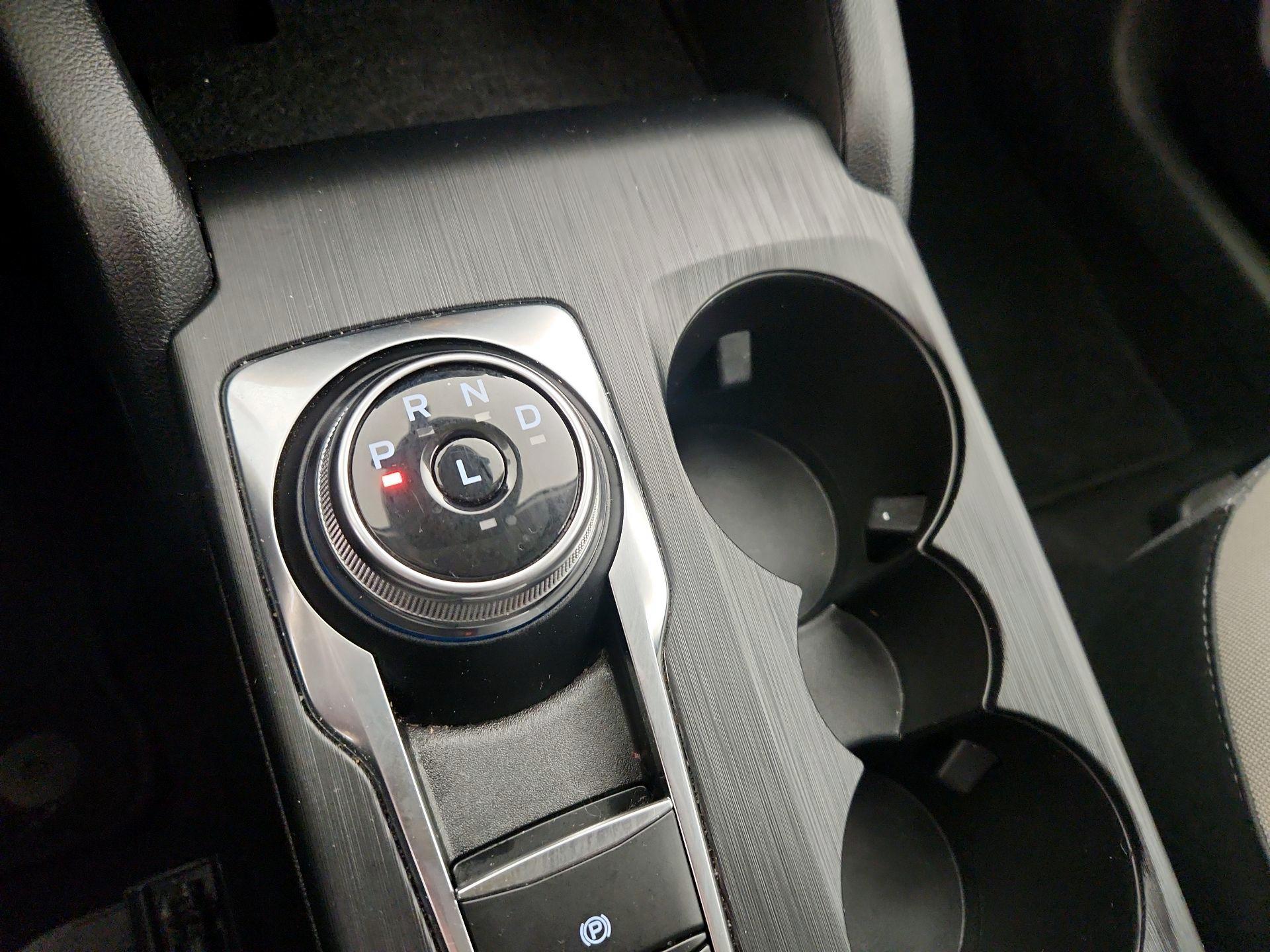 Thumbnail: 2022 Ford Escape - 17