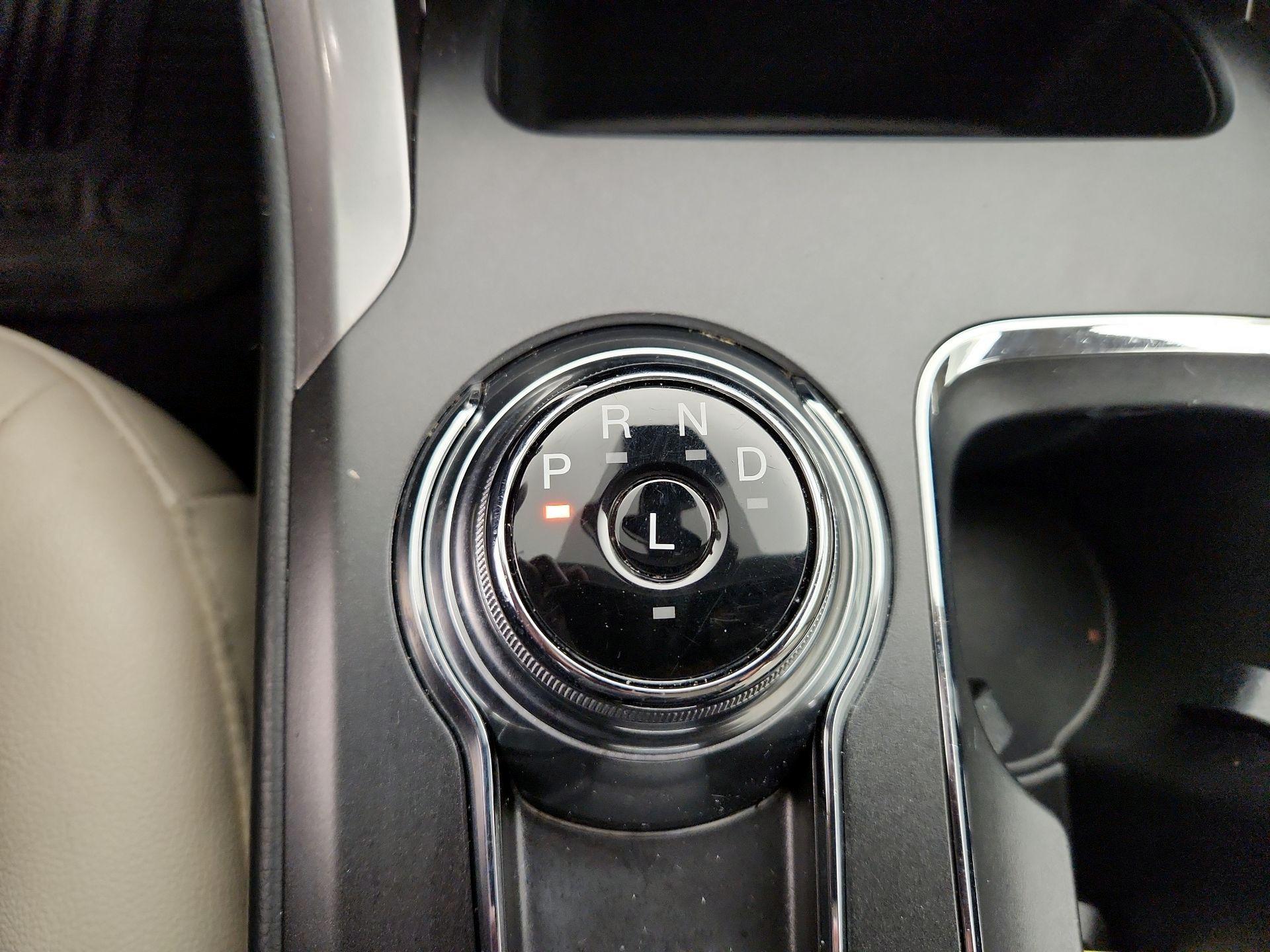 Thumbnail: 2020 Ford Fusion - 17