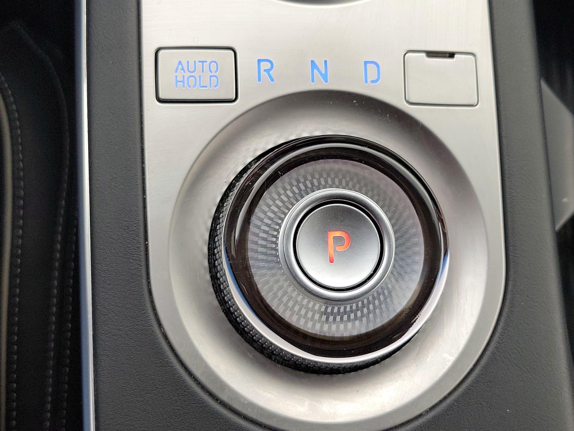 Thumbnail: 2023 Genesis GV70 - 18