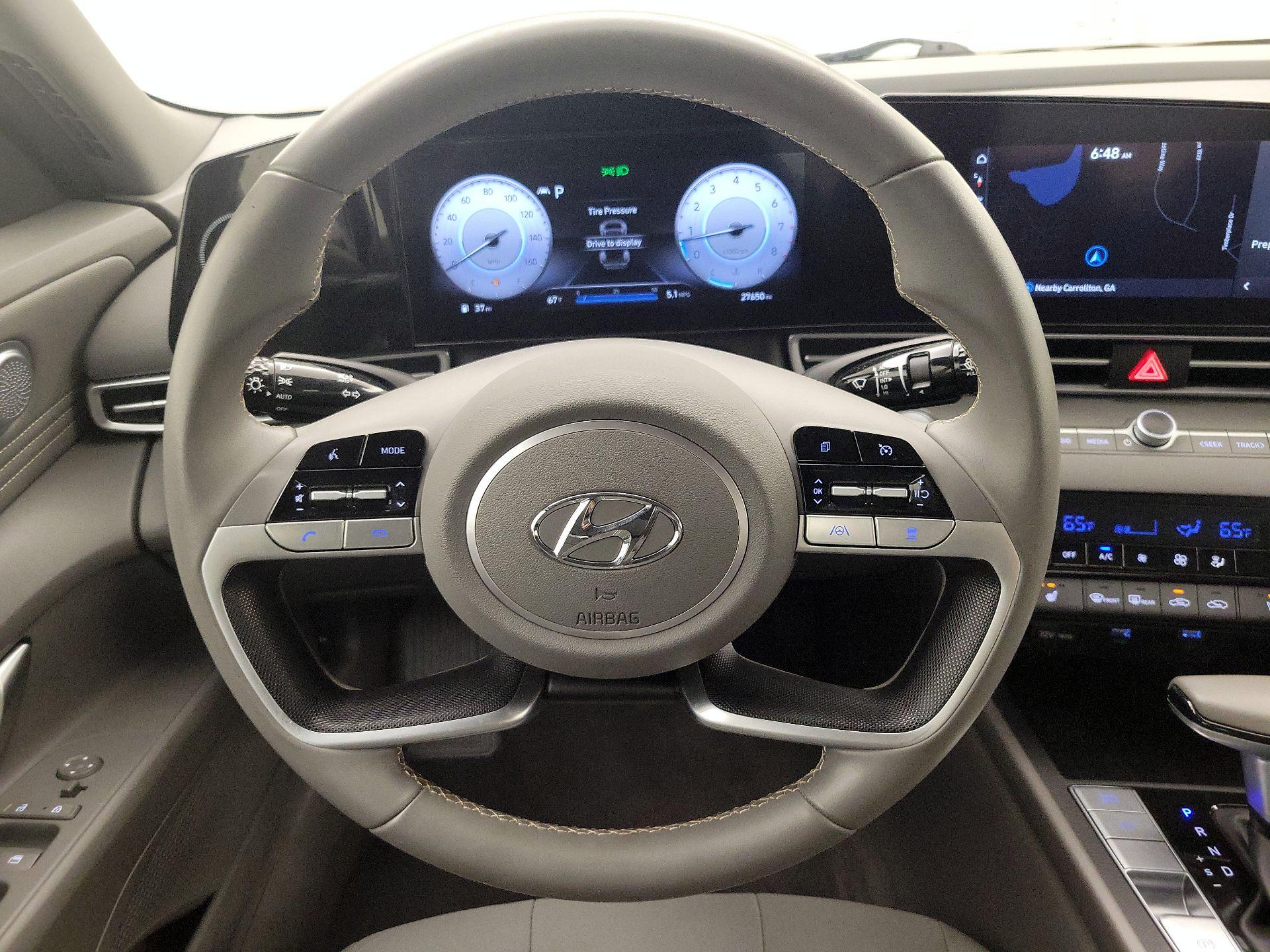 Thumbnail: 2023 Hyundai Elantra - 10