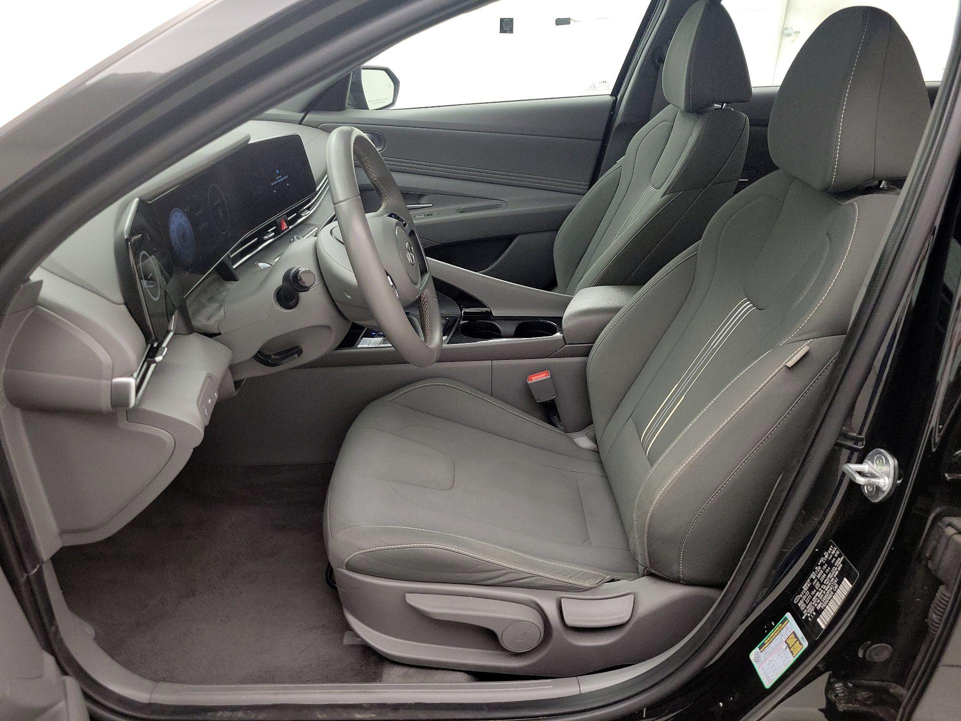 Thumbnail: 2023 Hyundai Elantra - 11