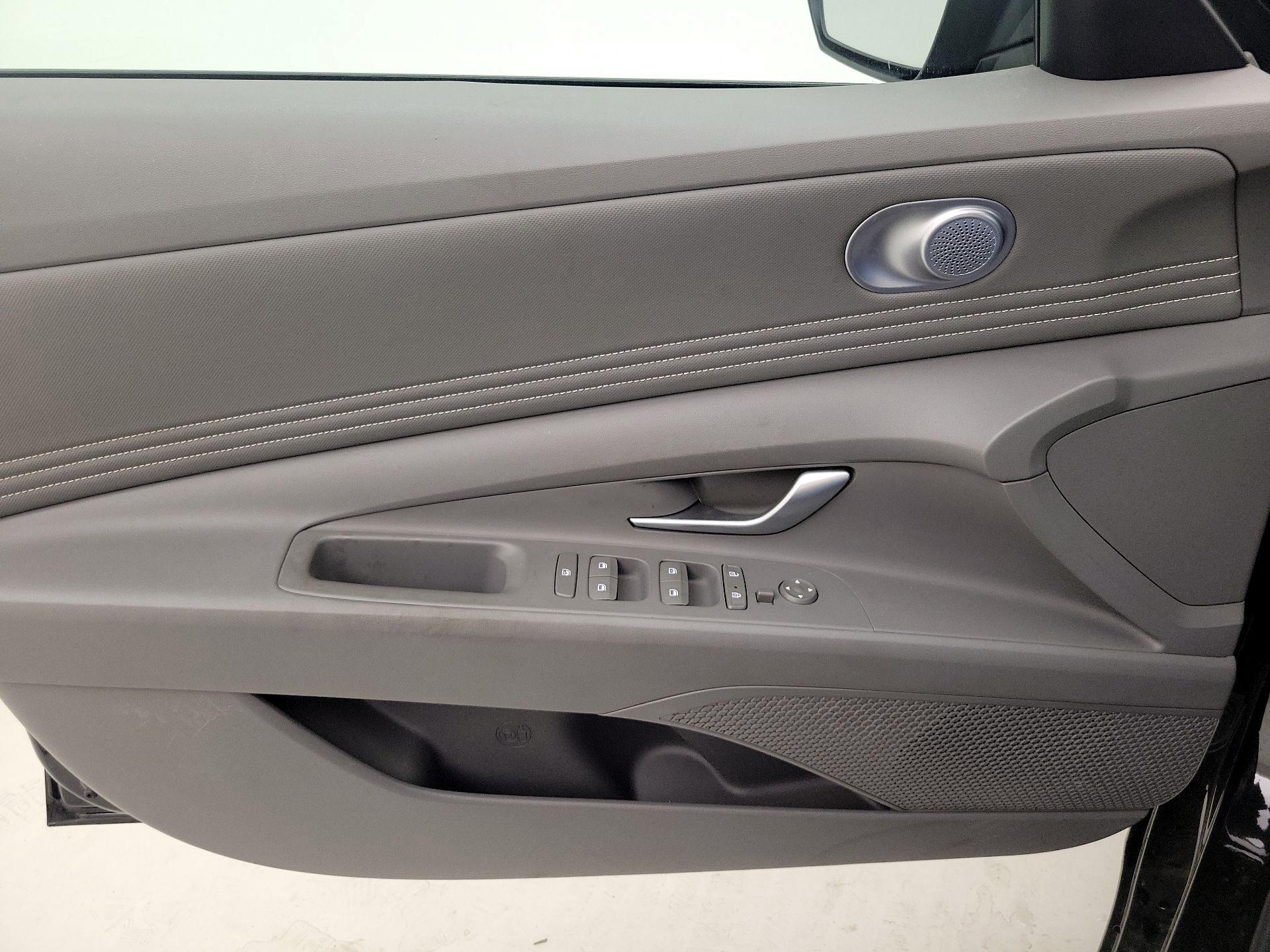 Thumbnail: 2023 Hyundai Elantra - 12