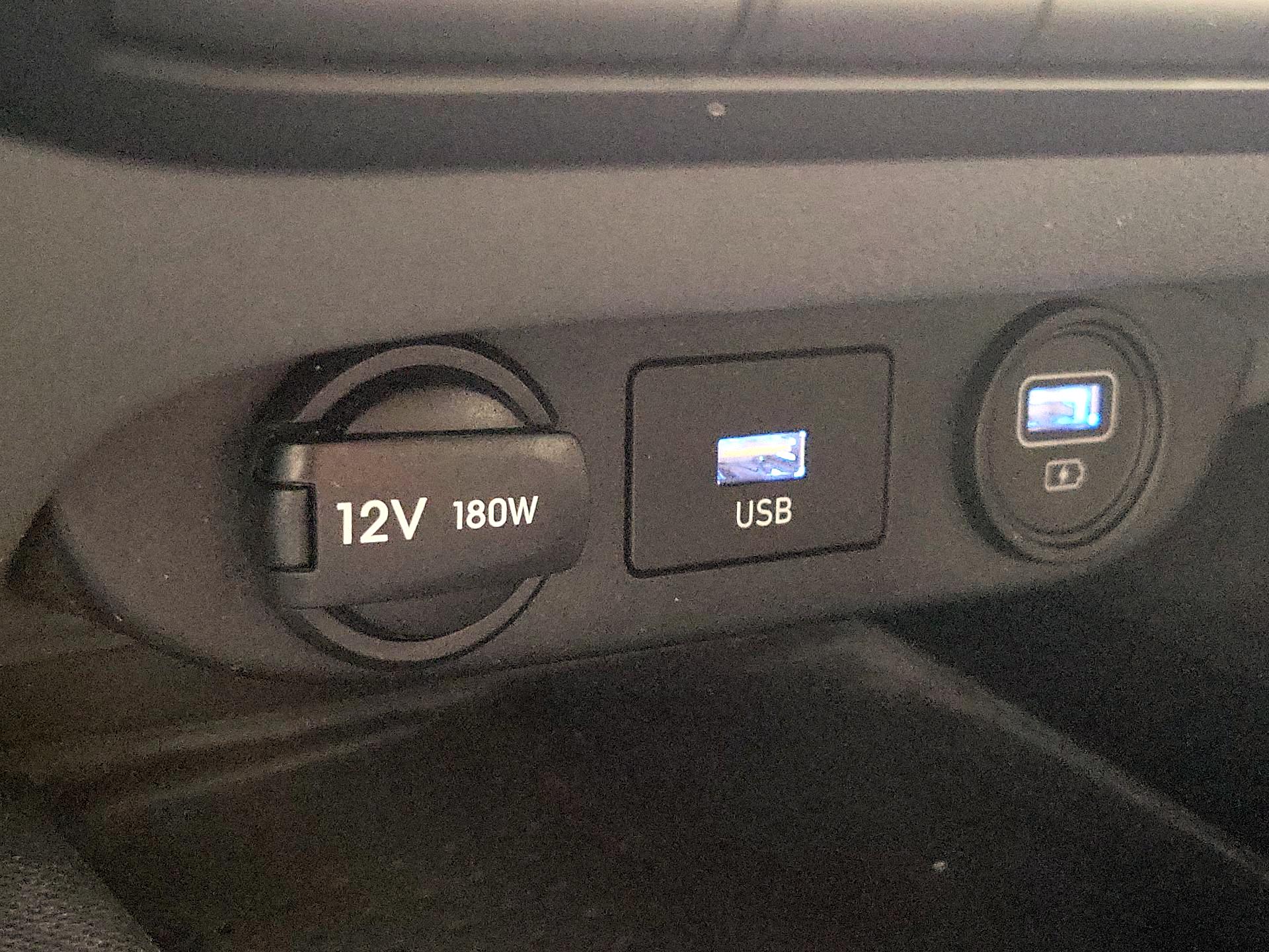 Thumbnail: 2023 Hyundai Elantra - 19