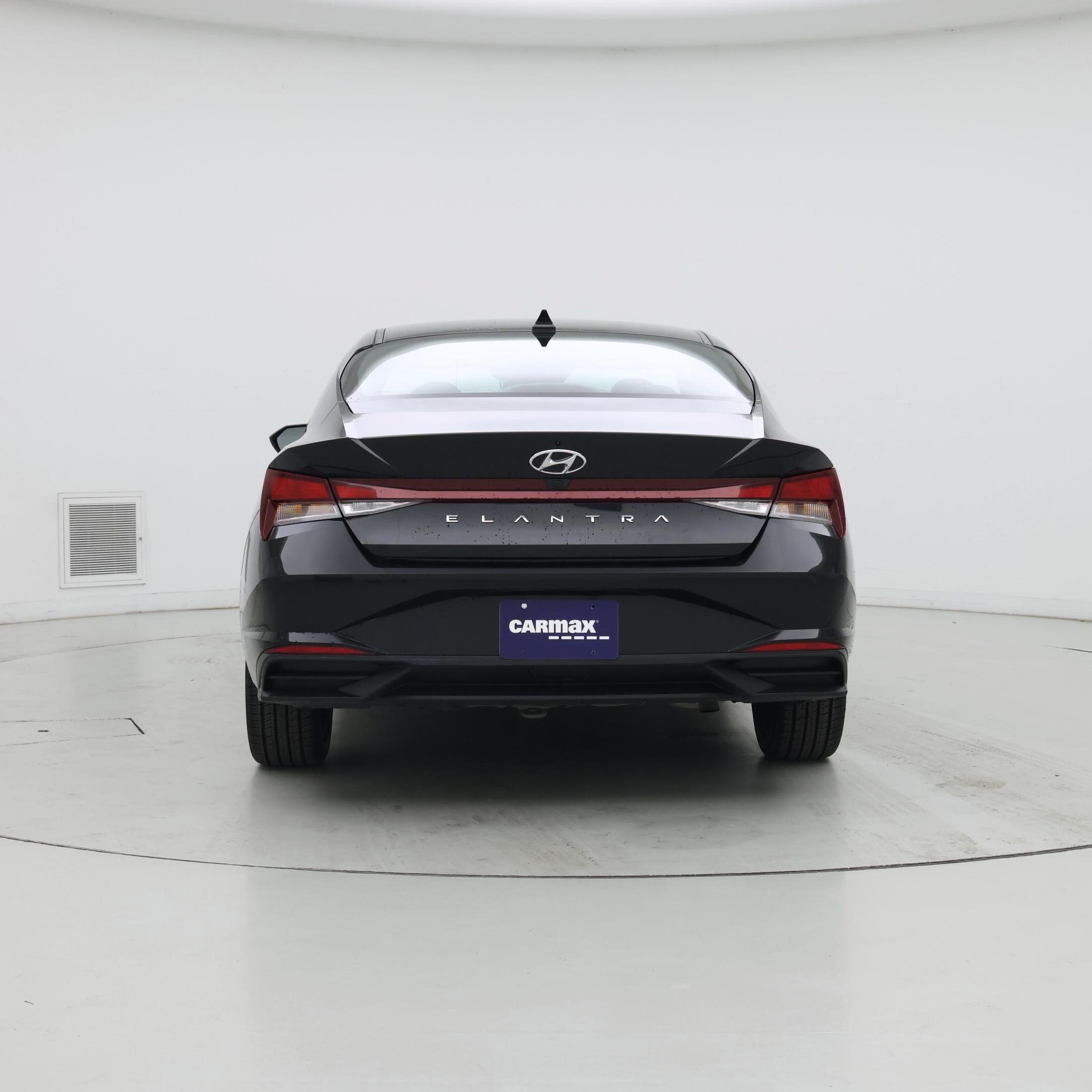 Thumbnail: 2023 Hyundai Elantra - 6