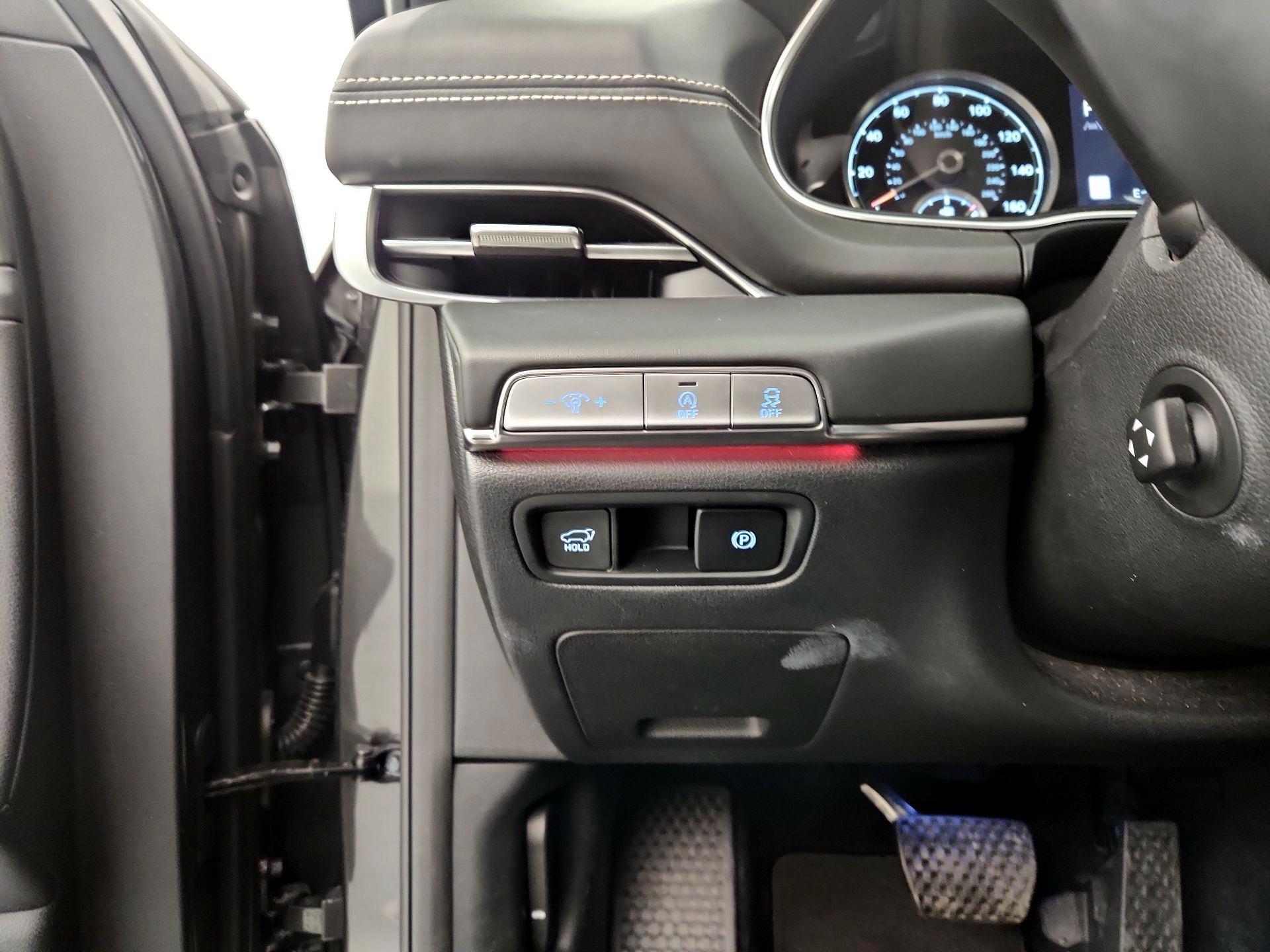 Thumbnail: 2024 Genesis GV80 - 13