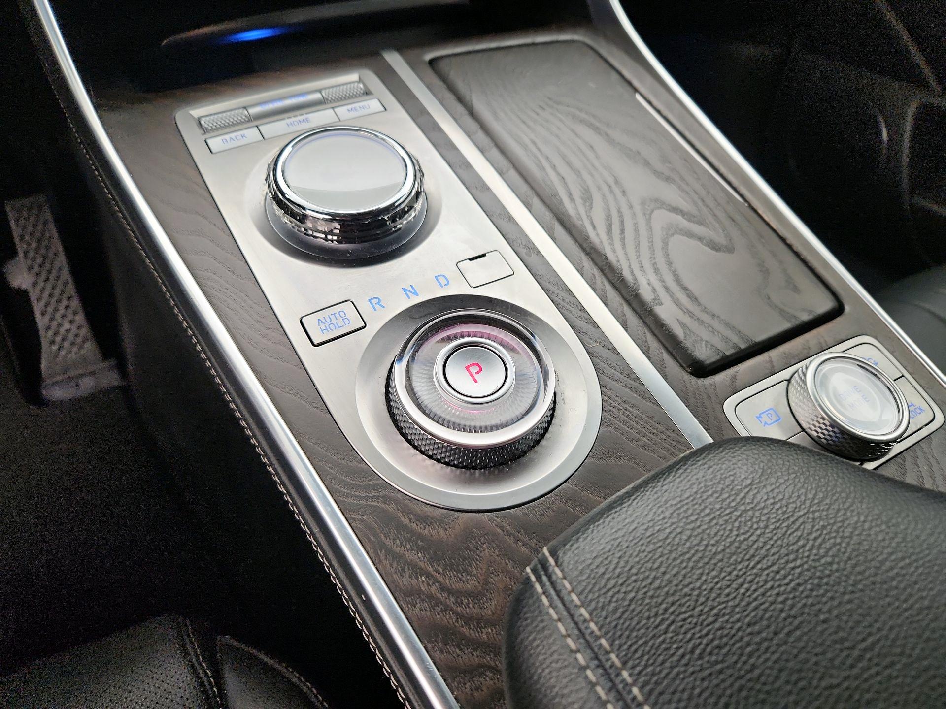 Thumbnail: 2024 Genesis GV80 - 18