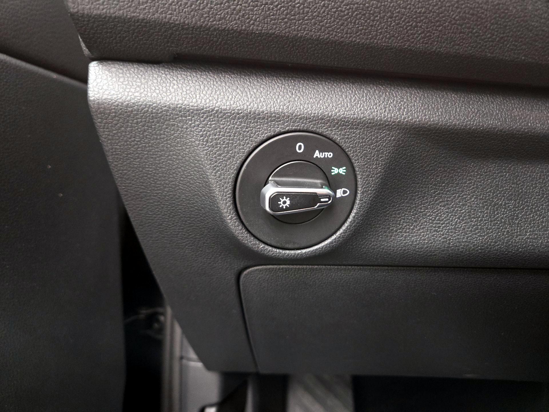 Thumbnail: 2024 Volkswagen Jetta - 13