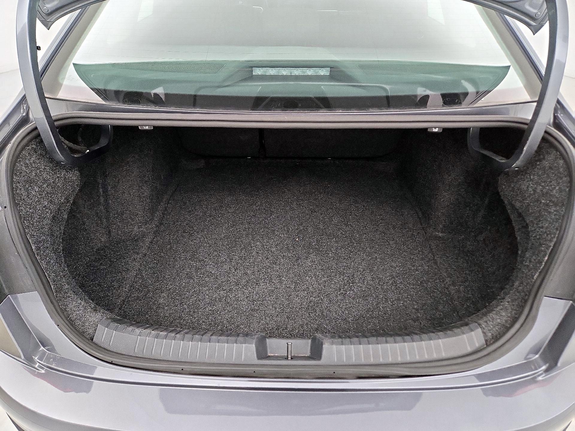 Thumbnail: 2024 Volkswagen Jetta - 20